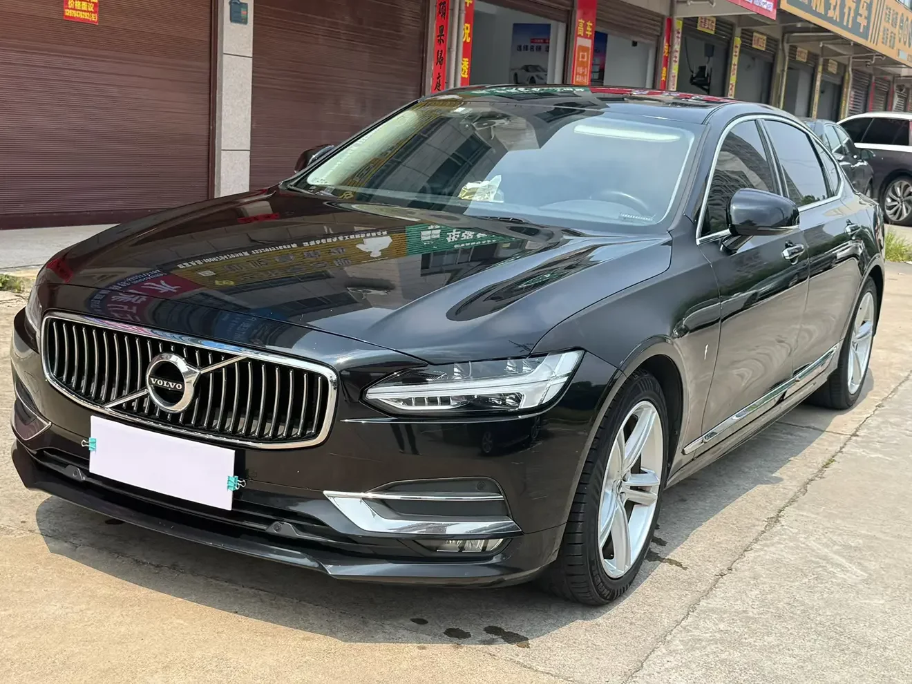 Volvo S90
