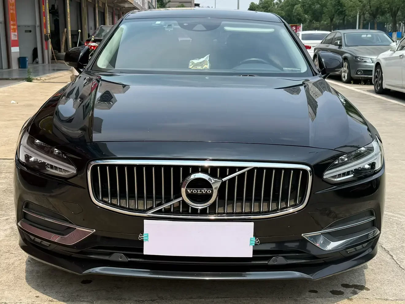 Volvo S90