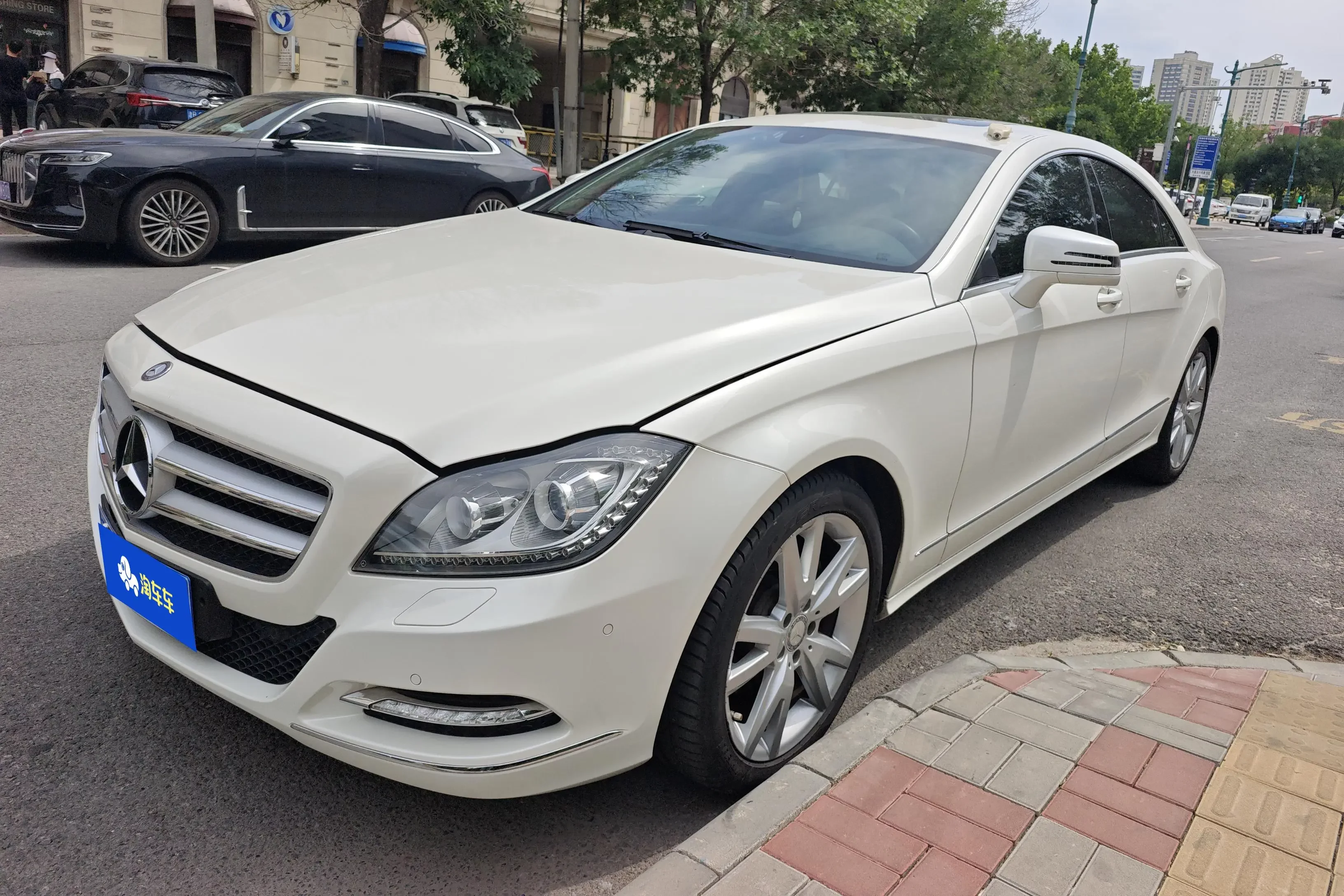 Mercedes-Benz CLS