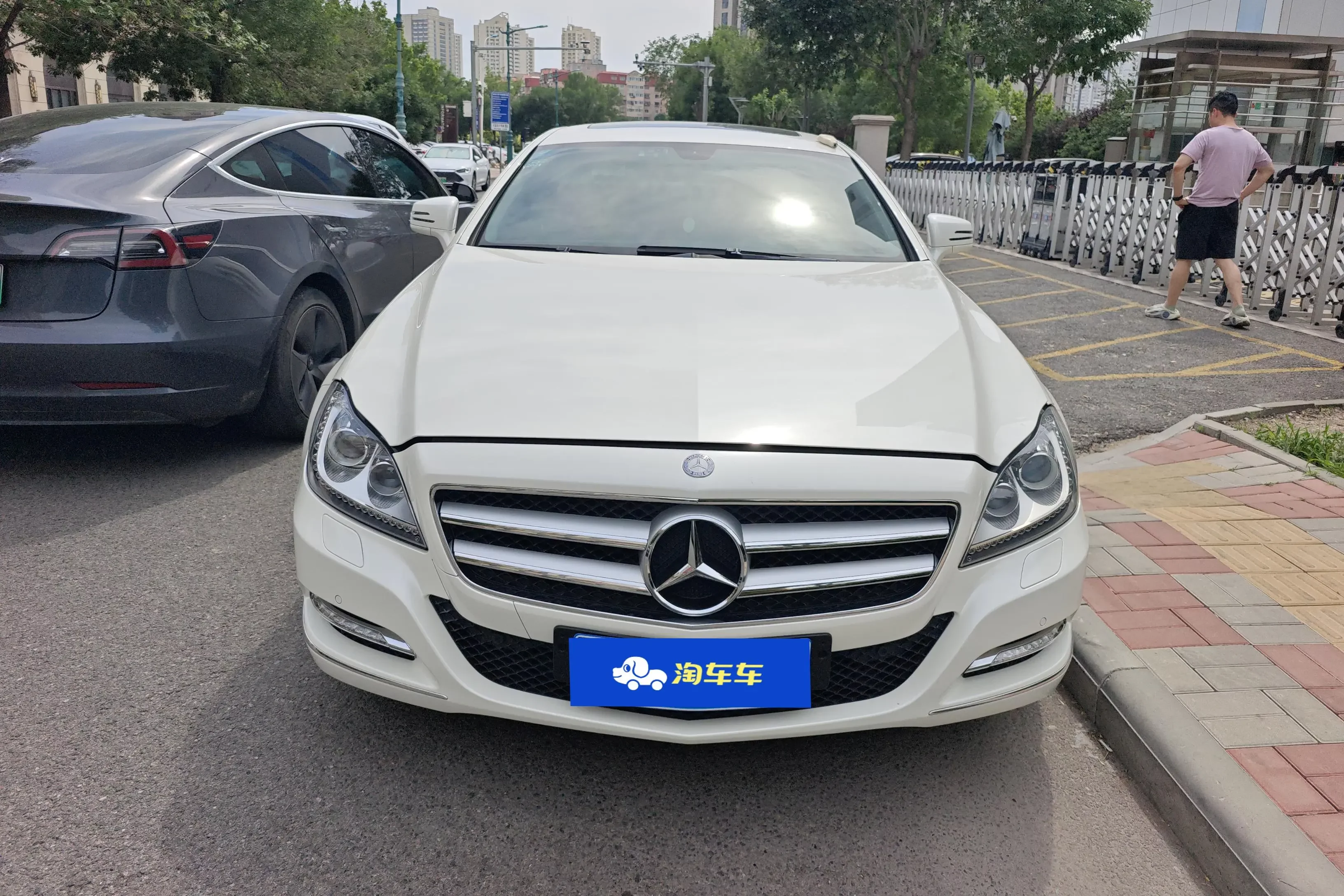 Mercedes-Benz CLS
