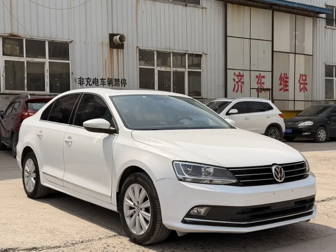 Volkswagen Sagitar