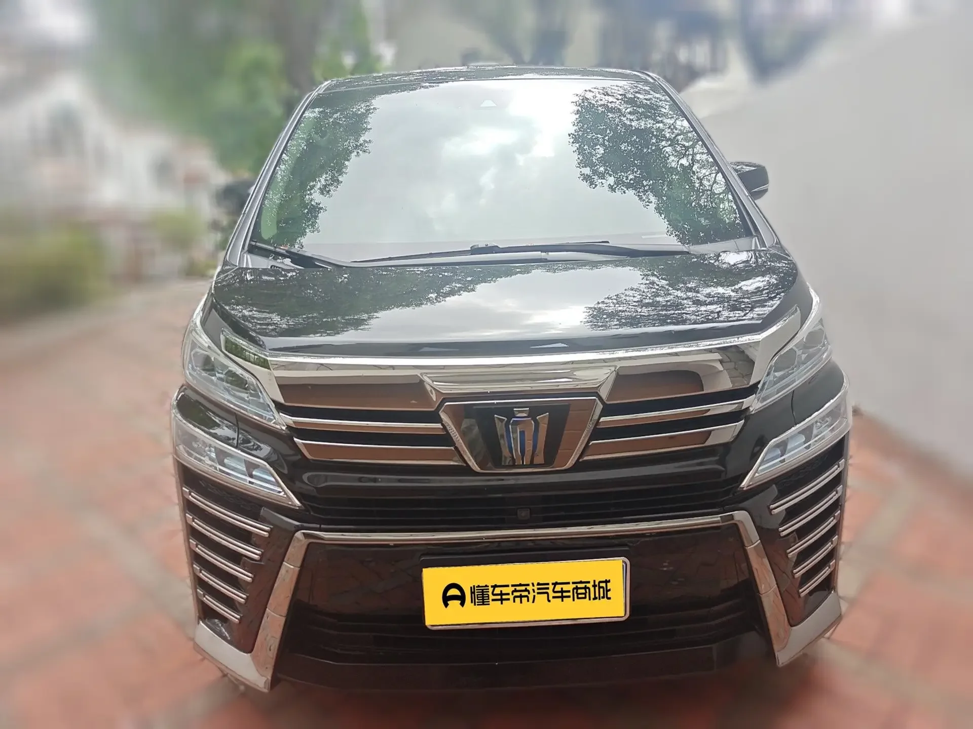 Toyota Crown Wellfire