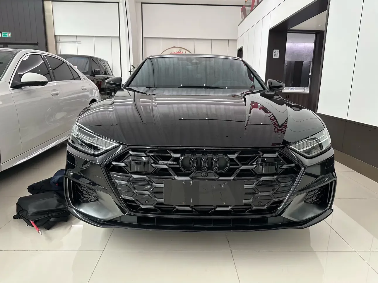 Audi A7L