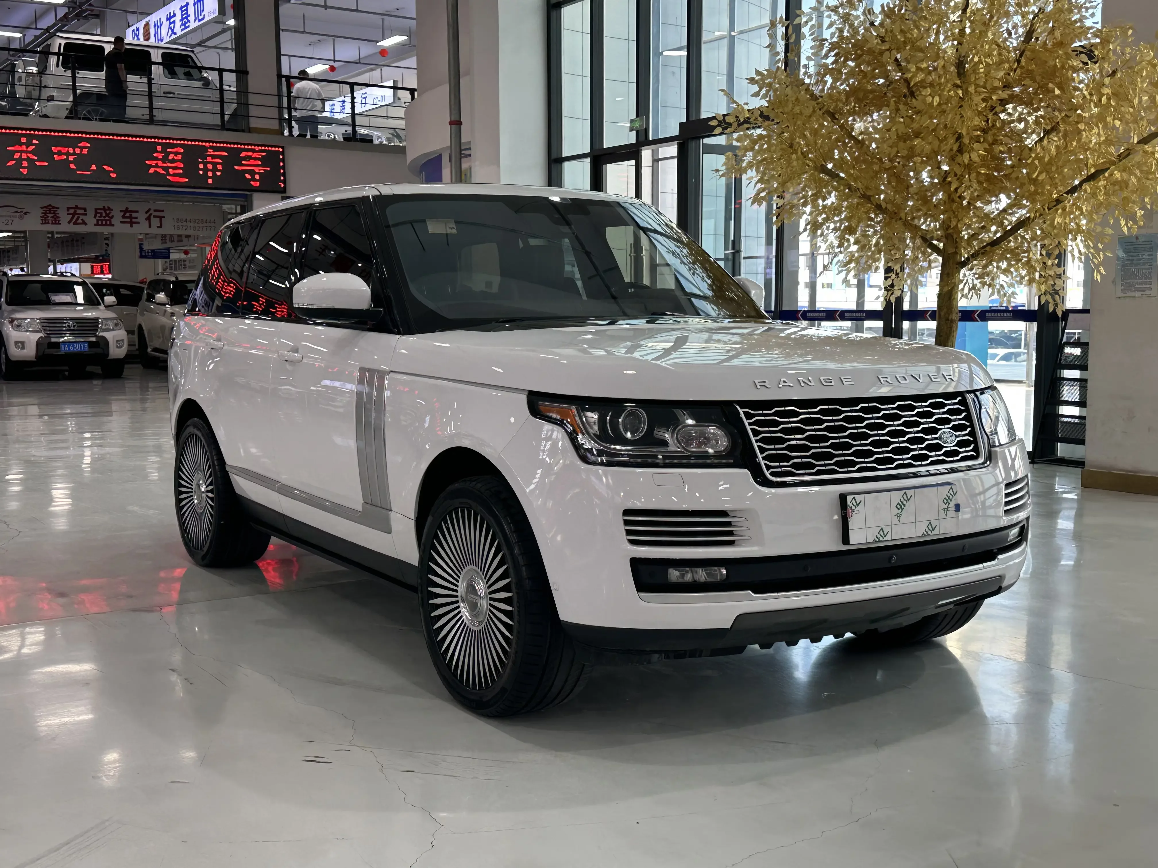 Land Rover range rover