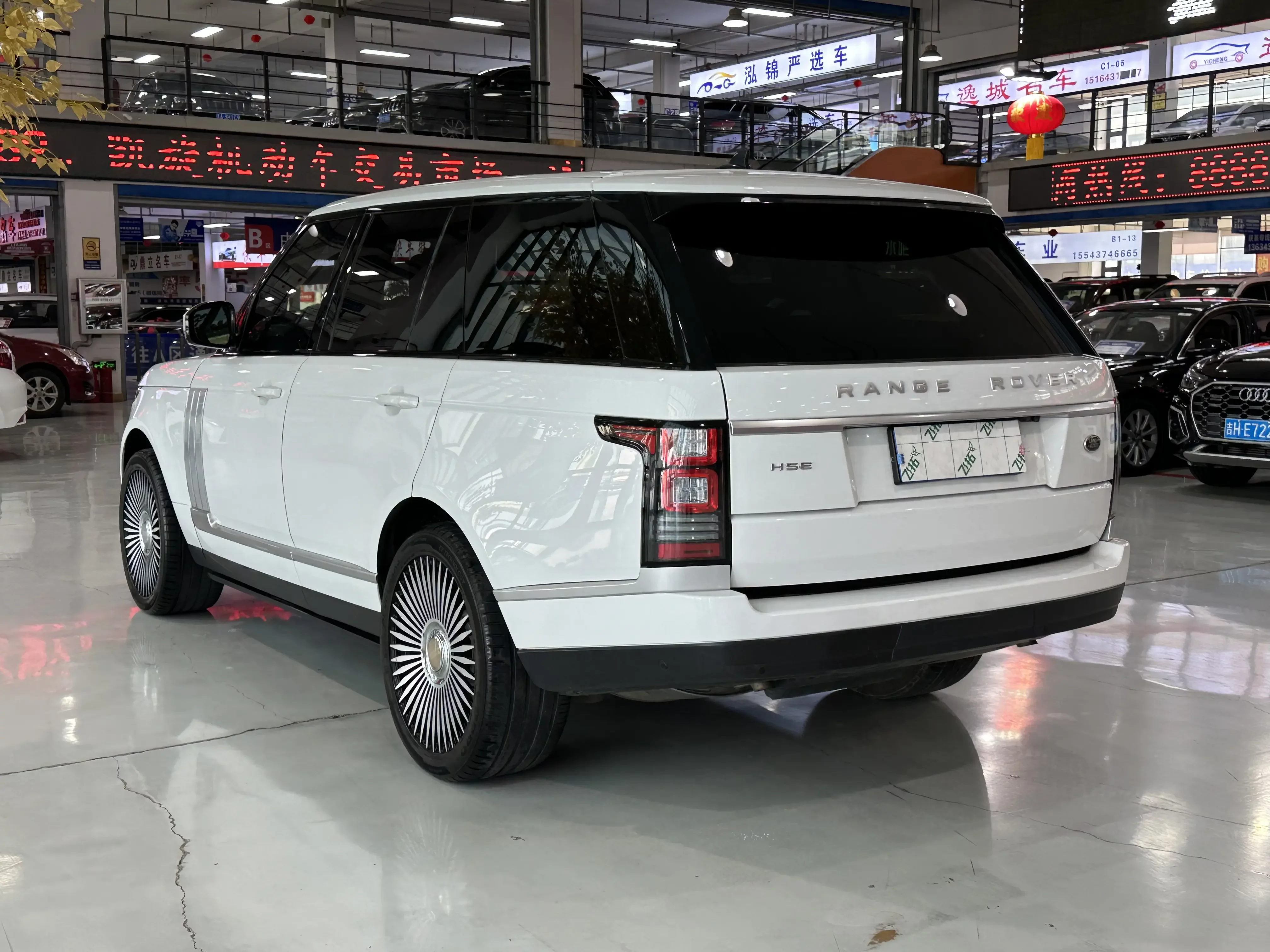 Land Rover range rover