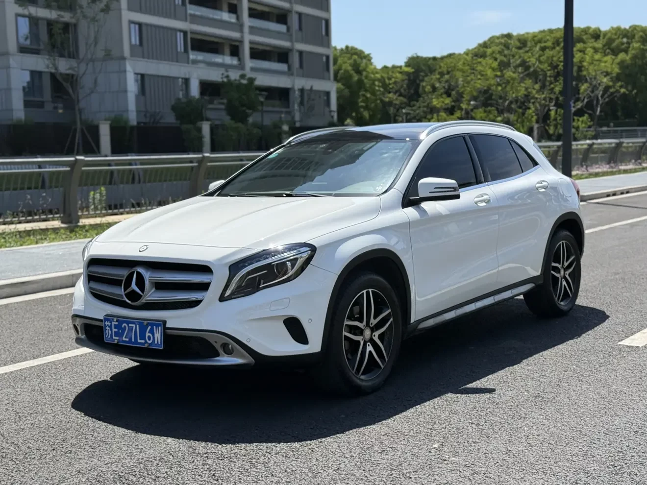 Mercedes-Benz GLA