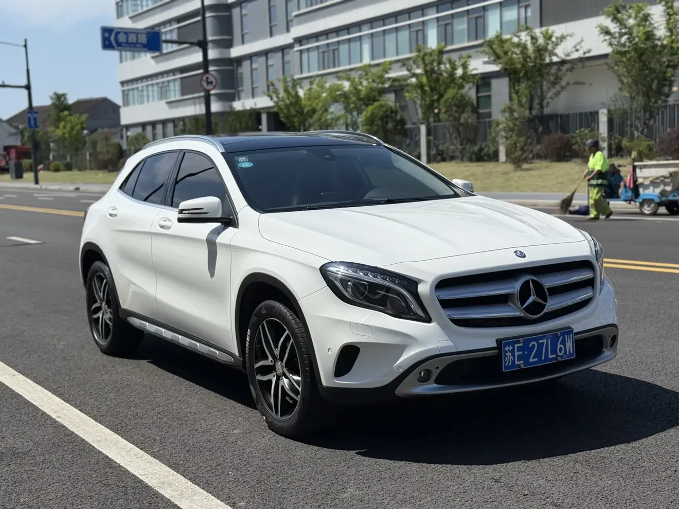 Mercedes-Benz GLA