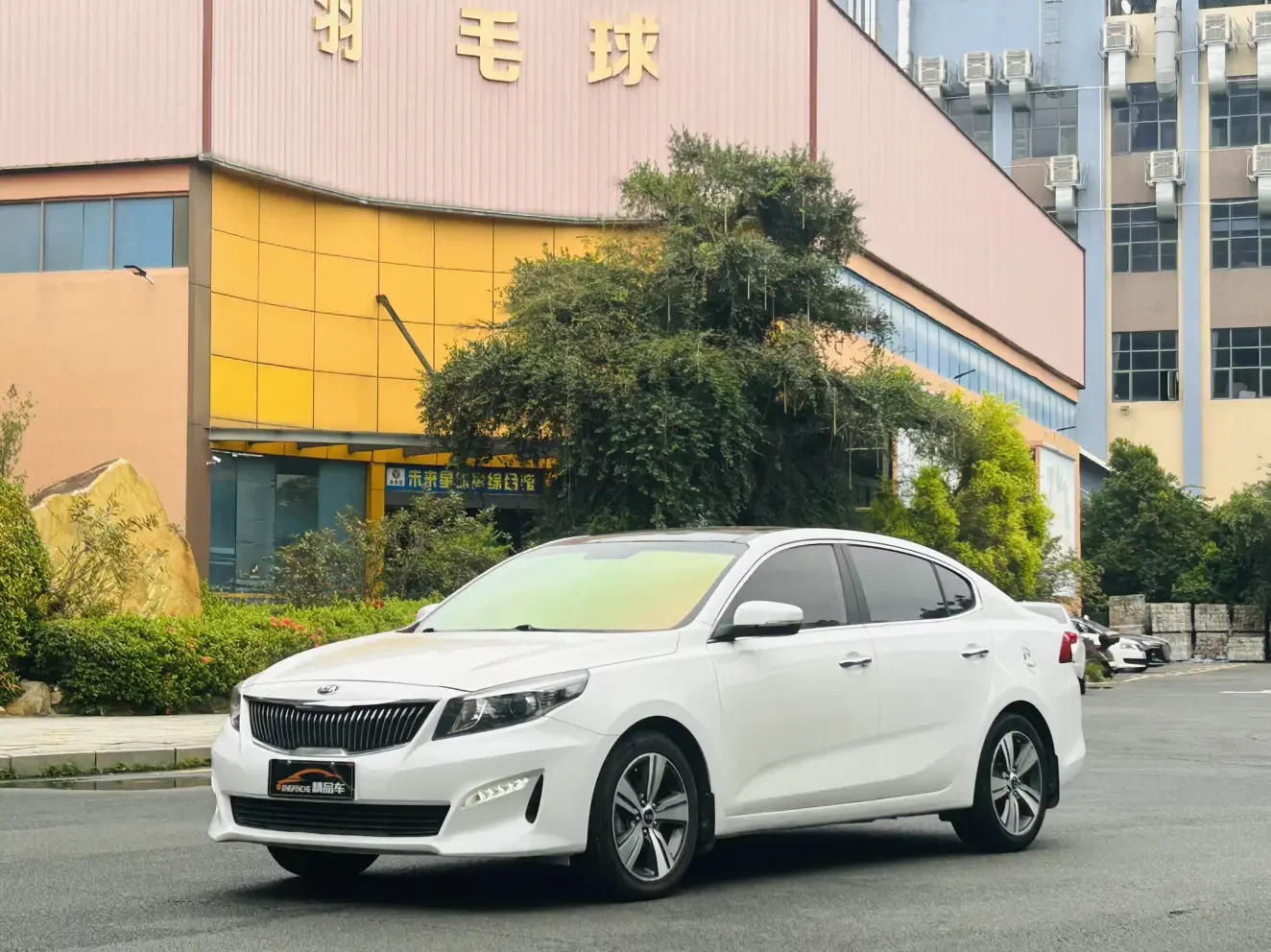 Kia K4