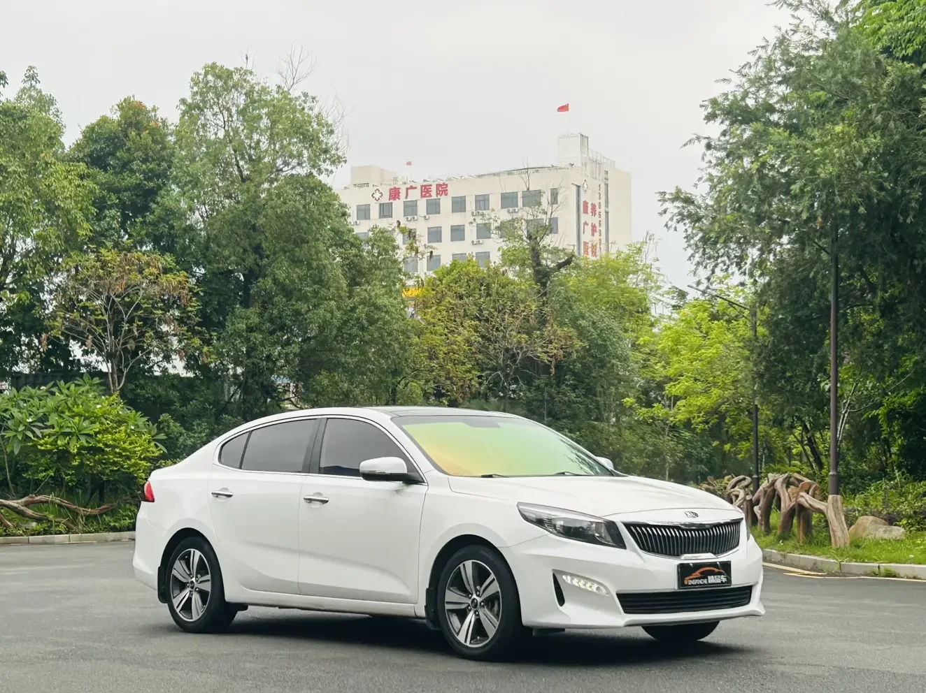 Kia K4