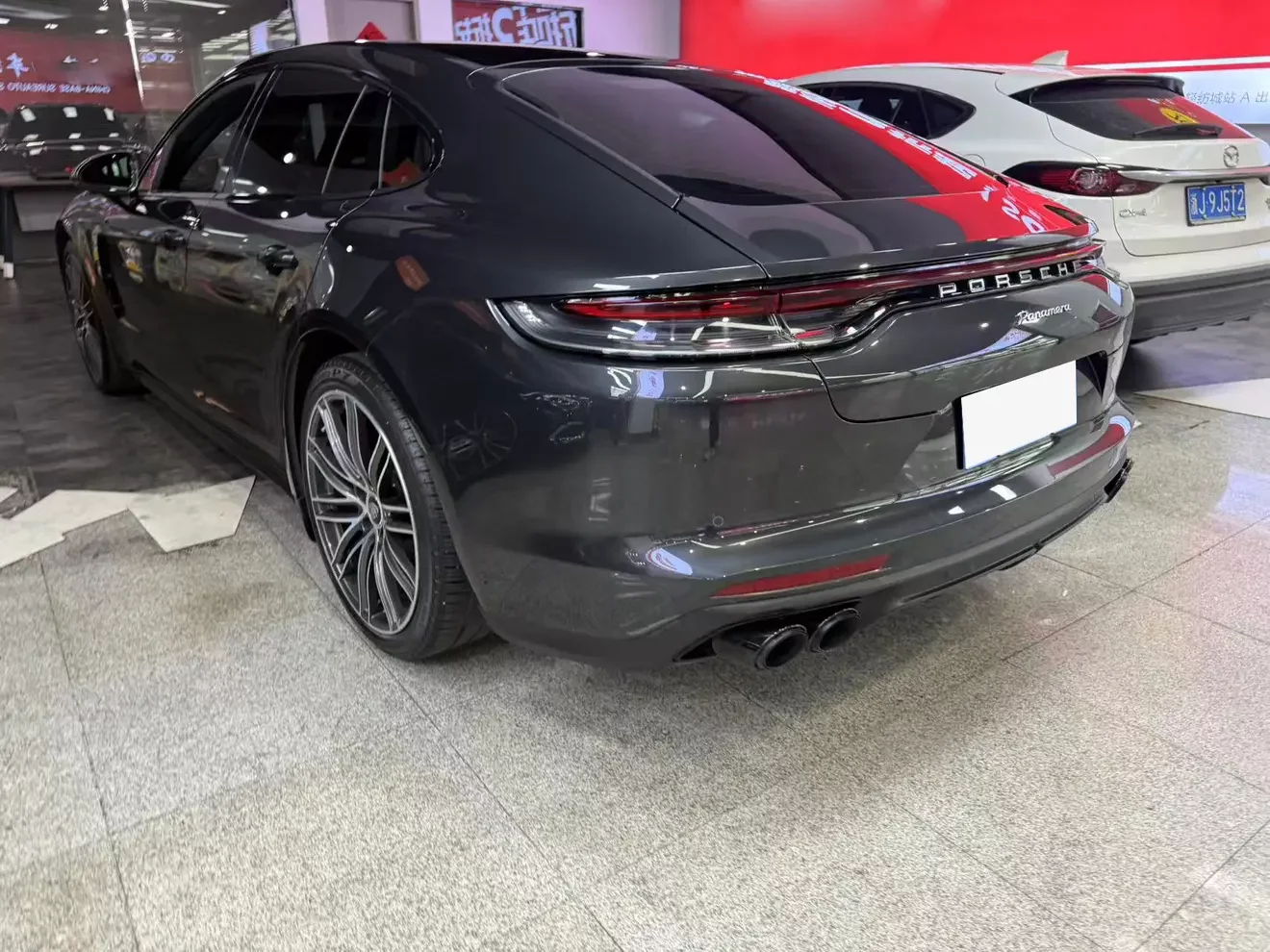 Porsche Panamera