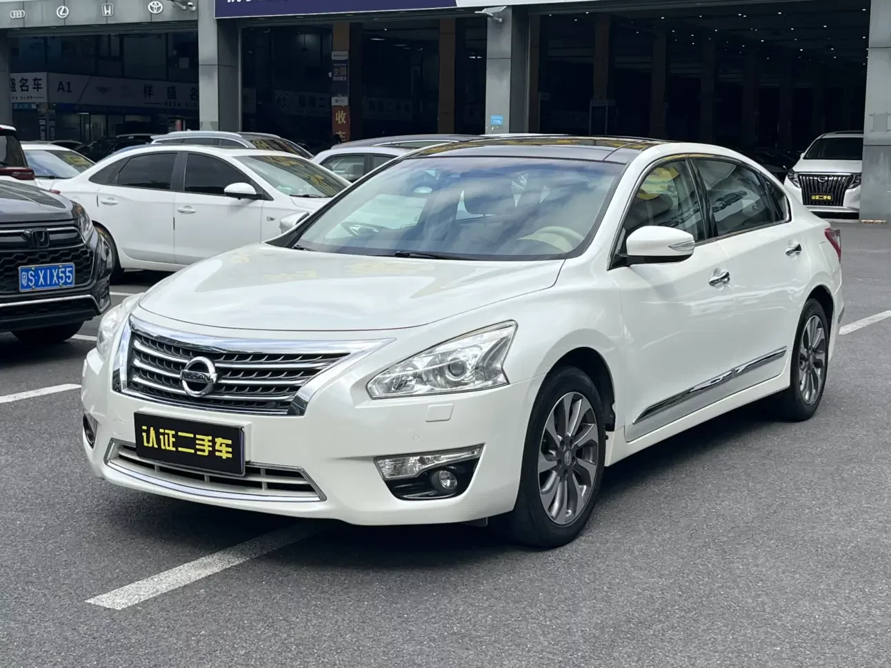 Nissan Altima