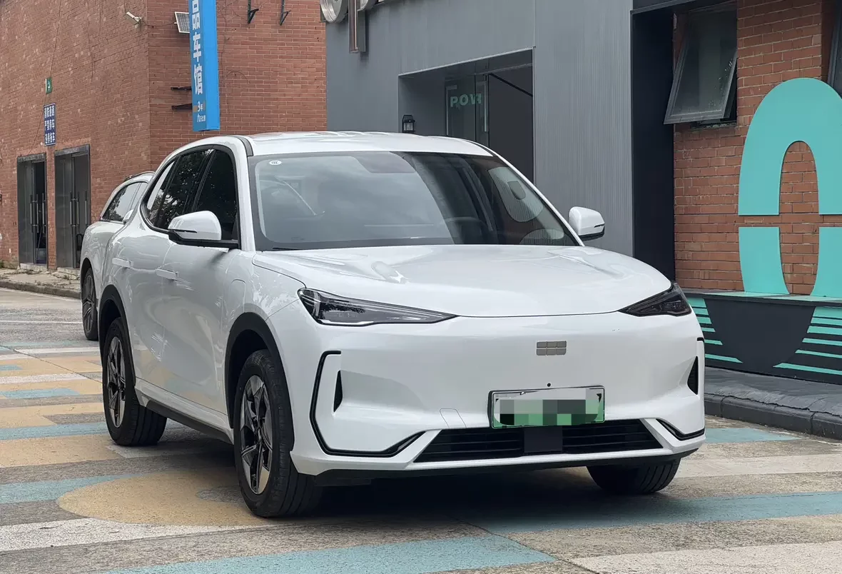 Geely Galaxy E5