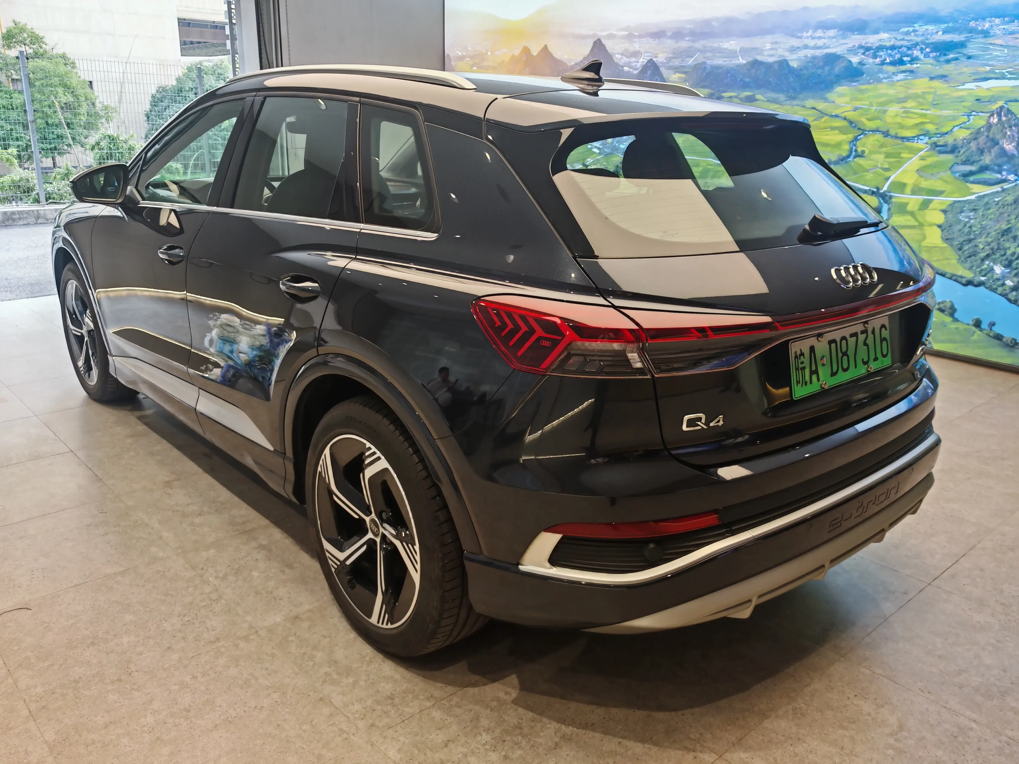 Audi Q4 e-tron