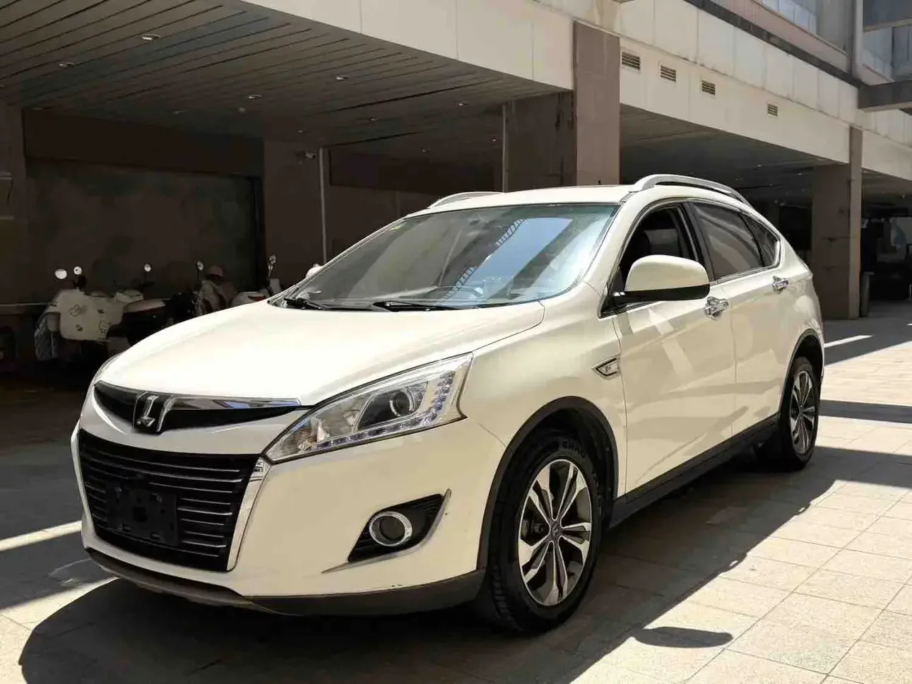 Nazhijie You6 SUV