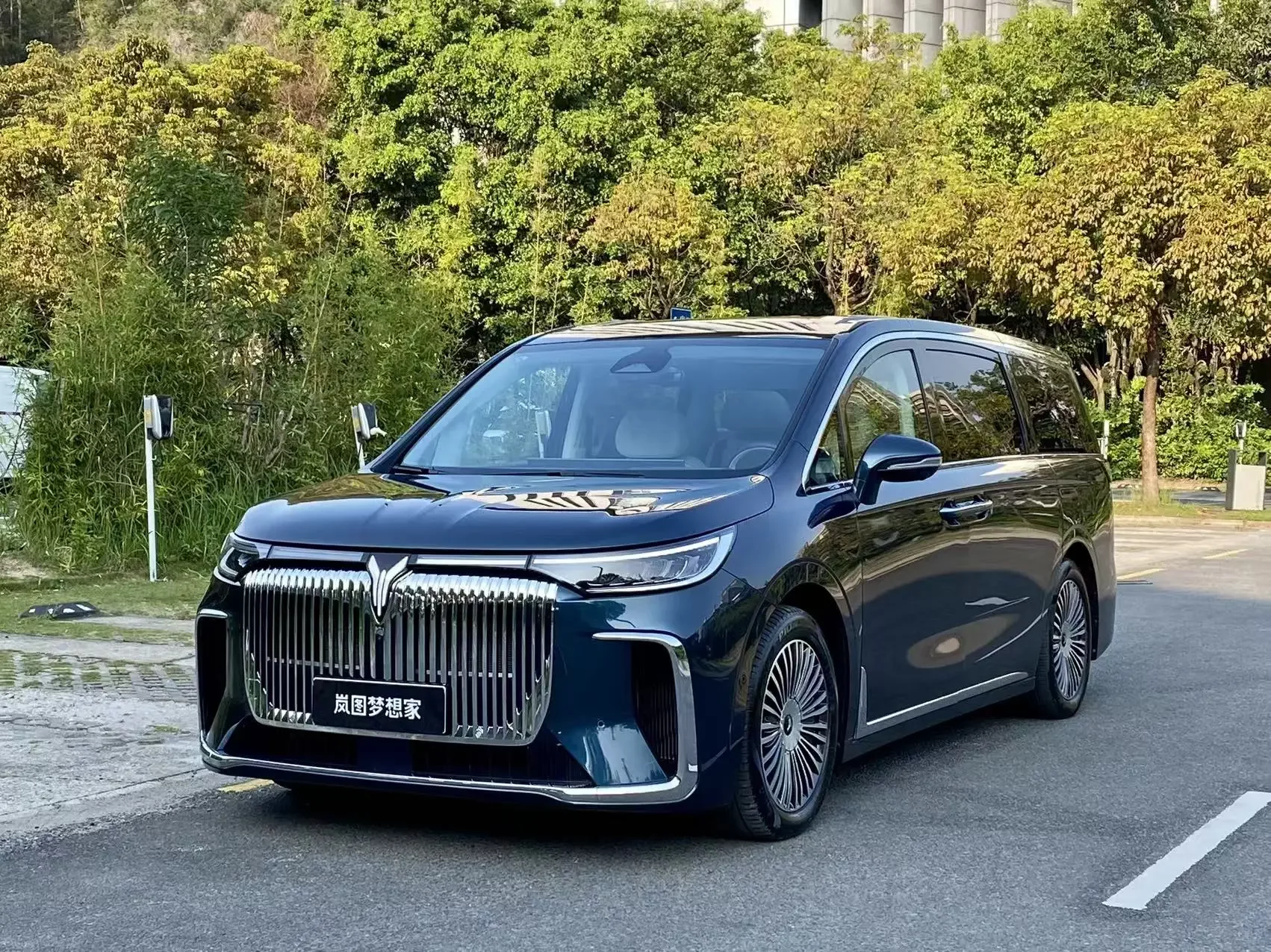 Voyah Lantu Dreamer PHEV