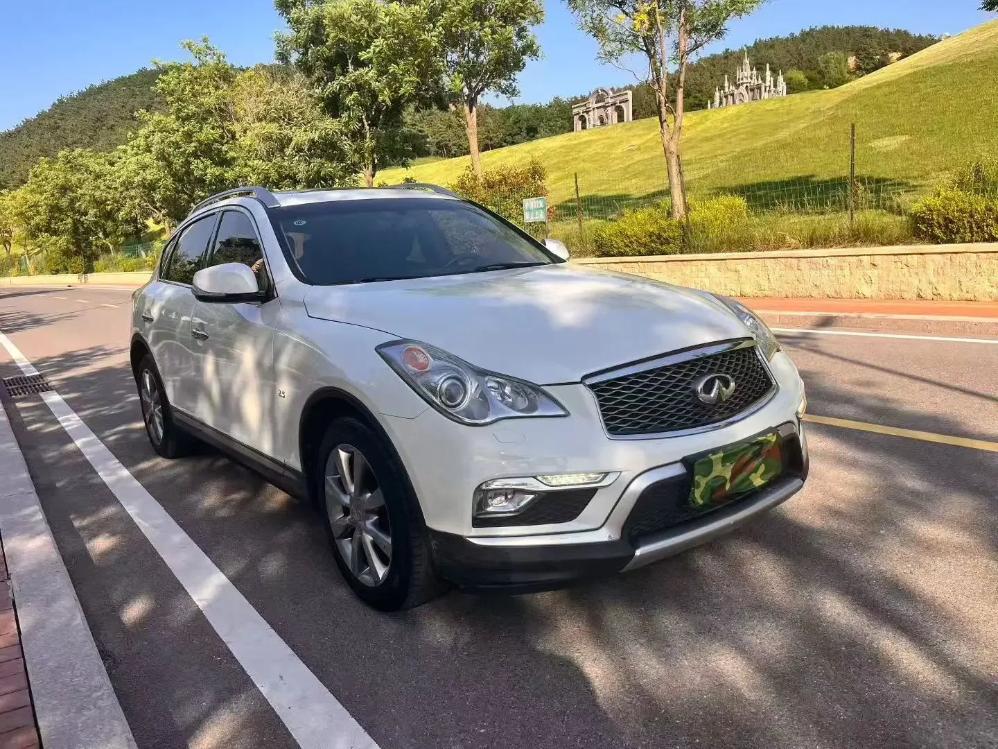 Infiniti QX50