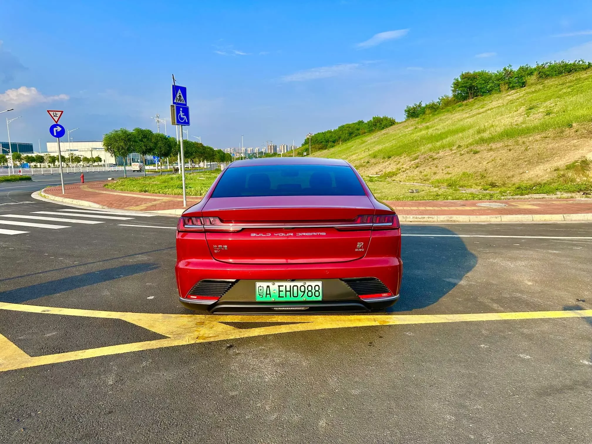 BYD Han EV