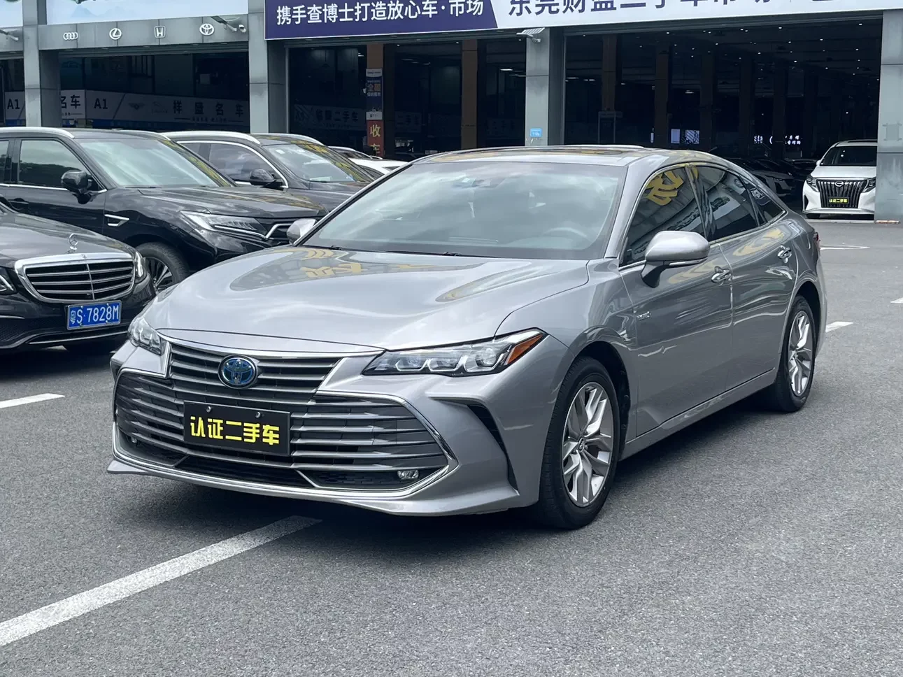 Toyota Avalon