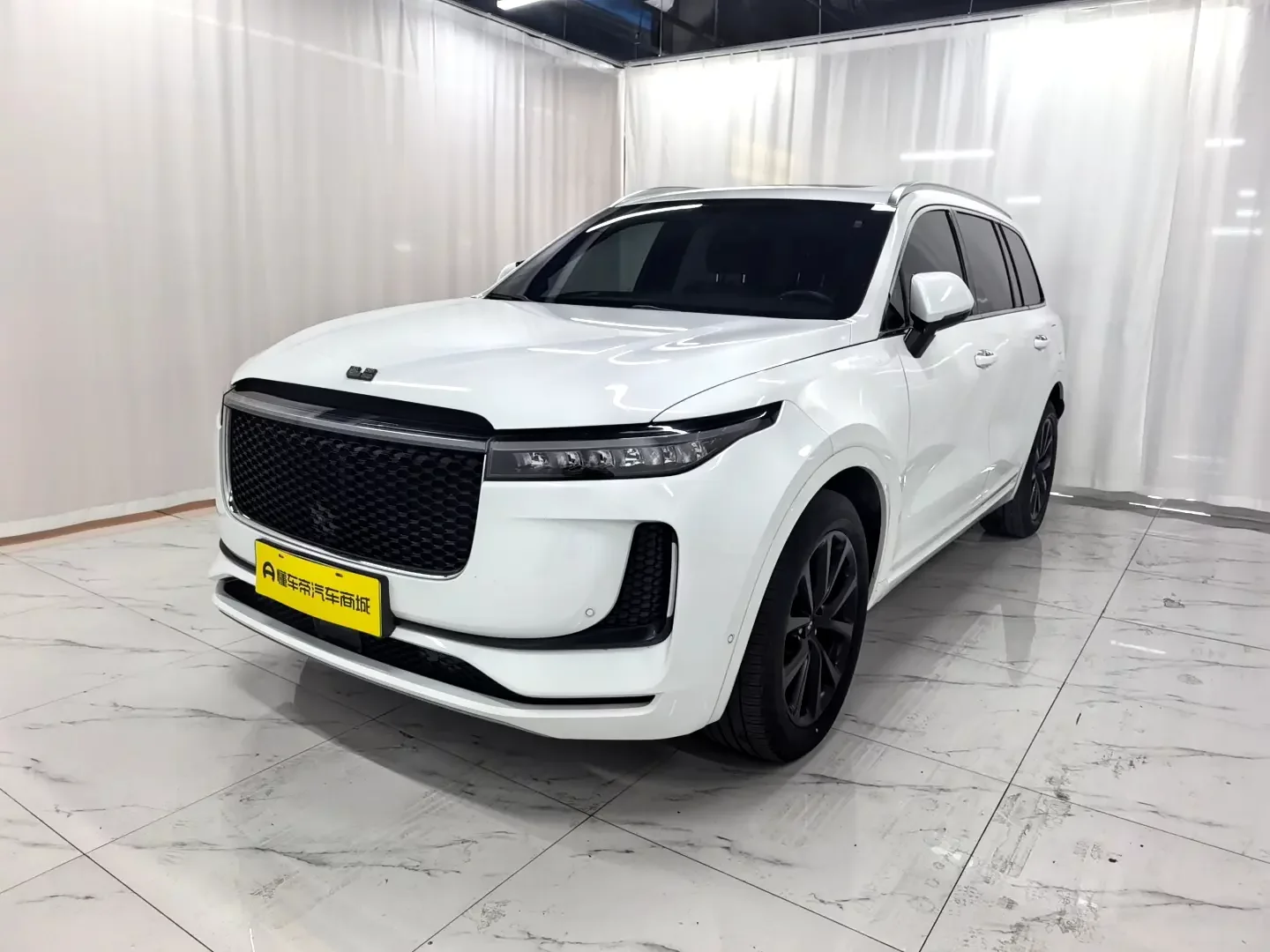 Li ONE (Ideal ONE)  из Китая