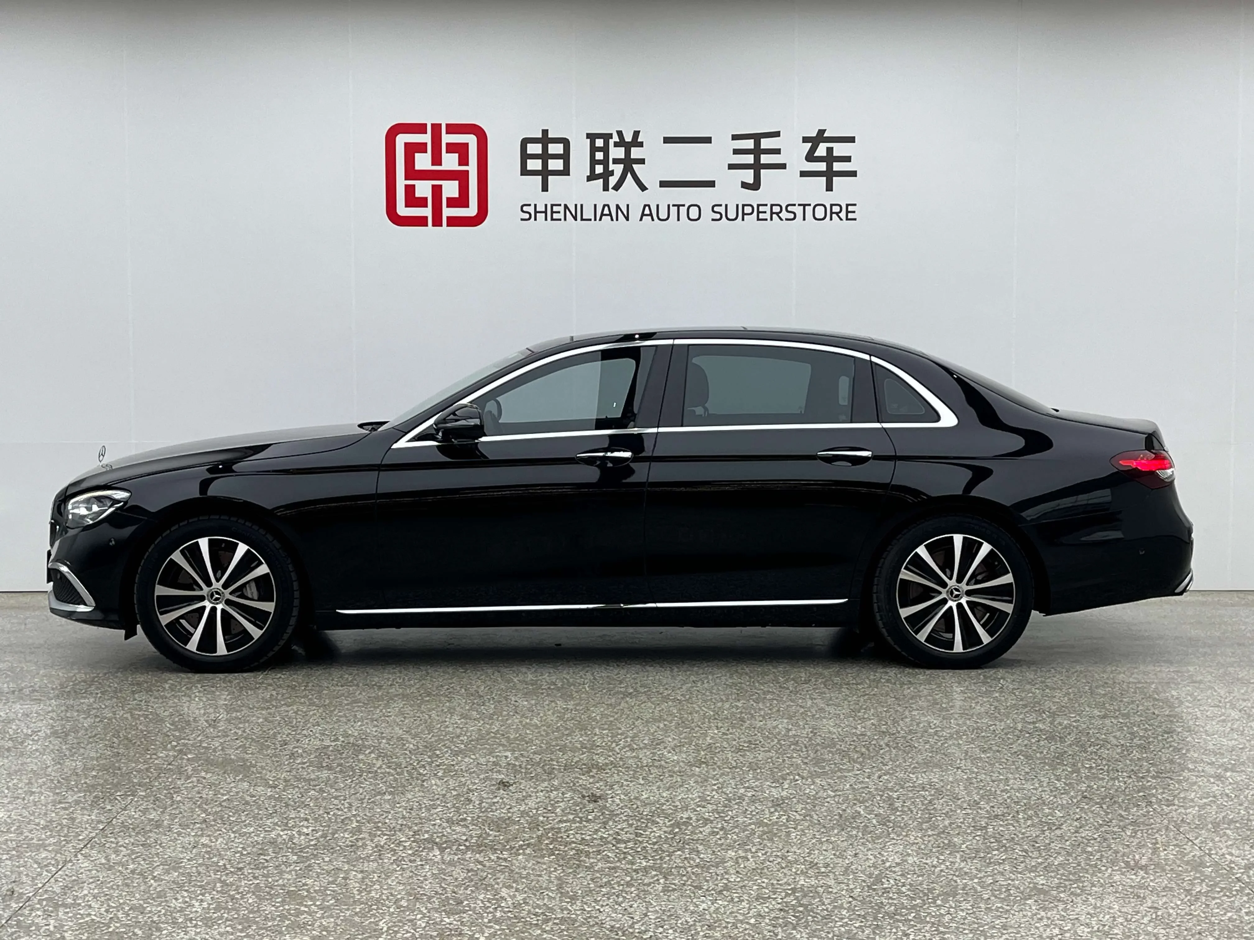 Mercedes-Benz E-Class PHEV