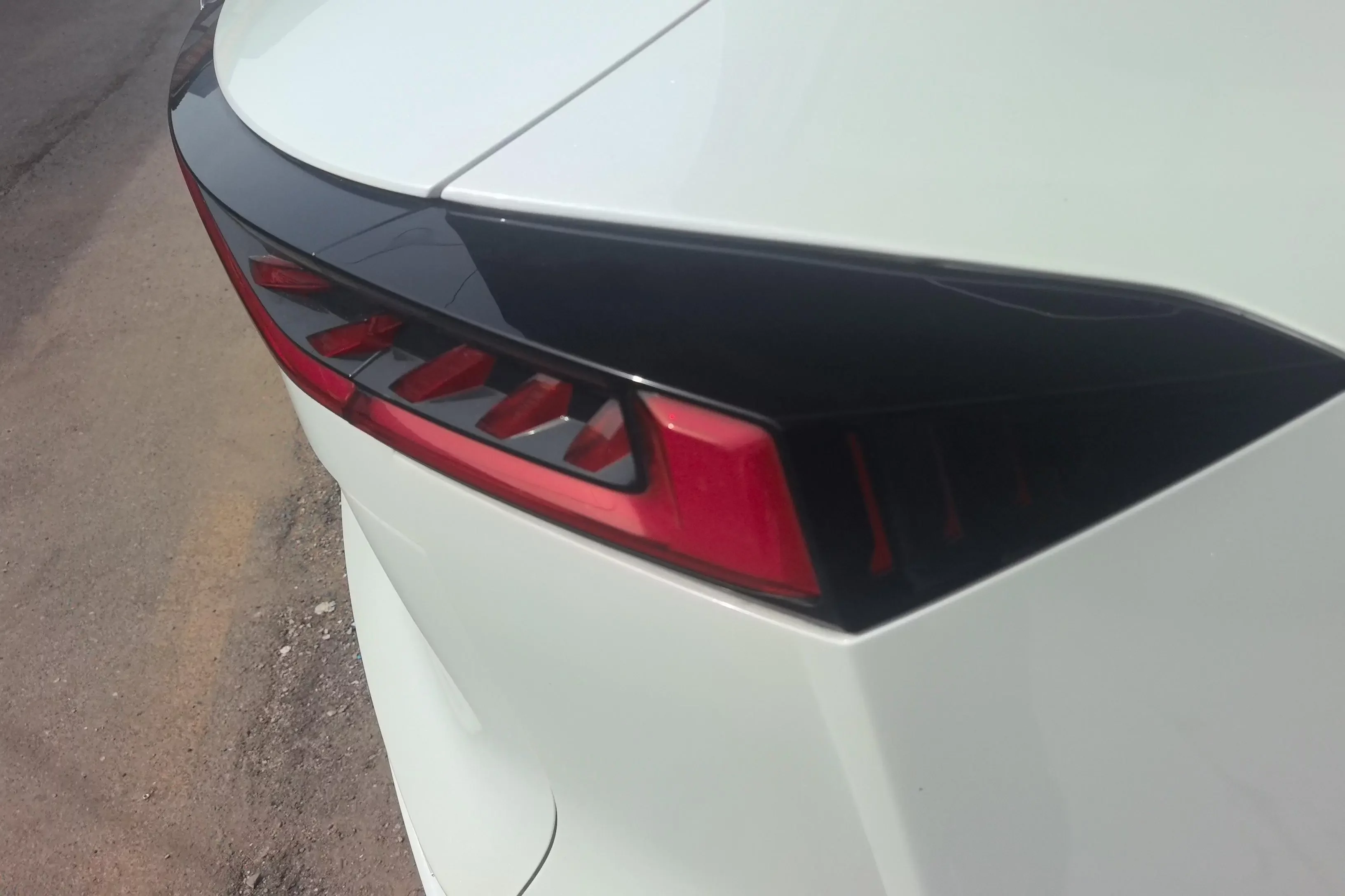Changan UNI-Z PHEV