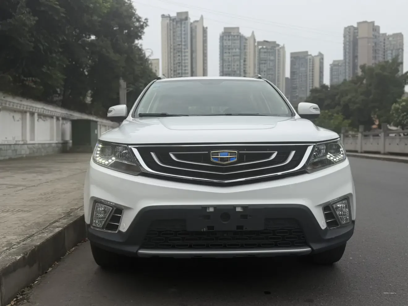 Geely Vision X6
