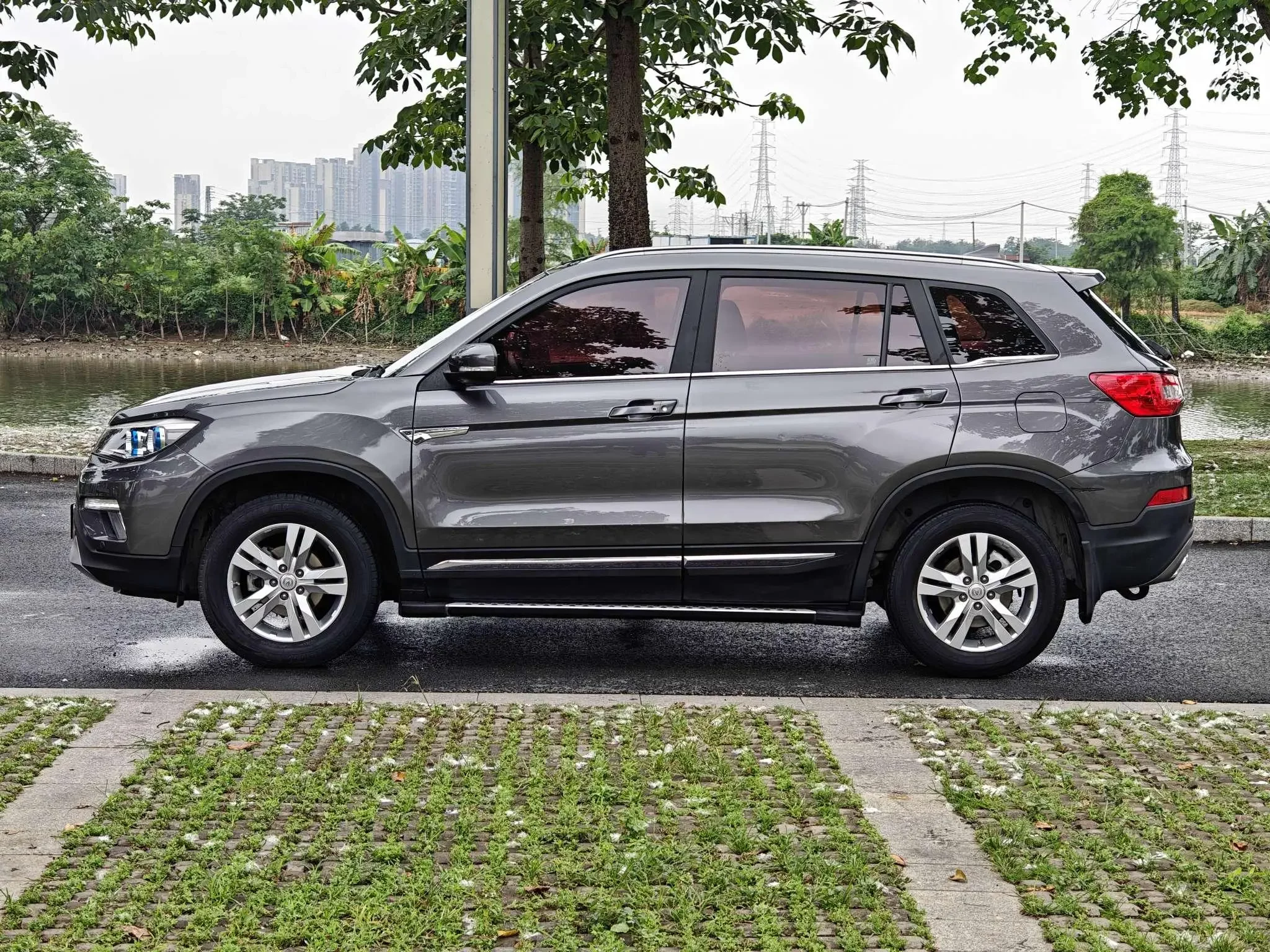 Changan CS75