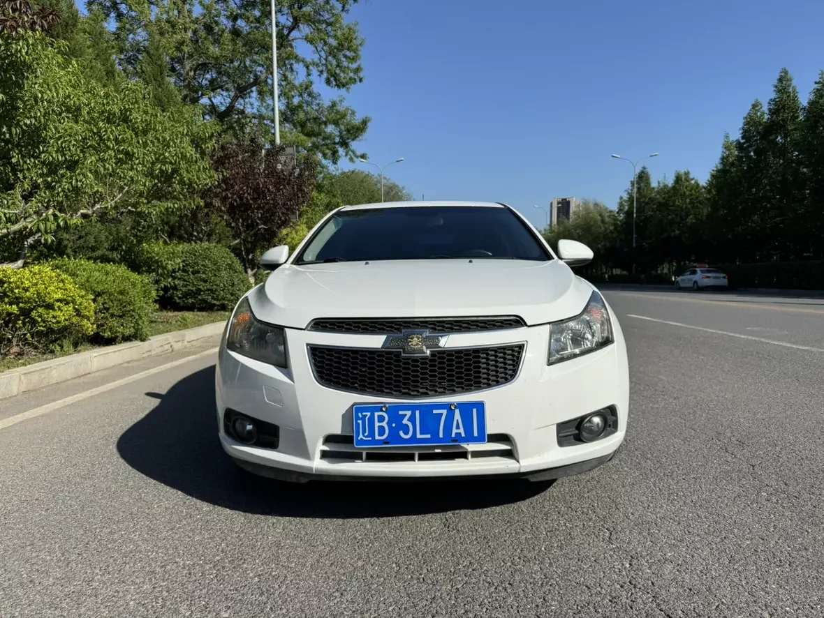 Chevrolet Monza (Cruze)  из Китая