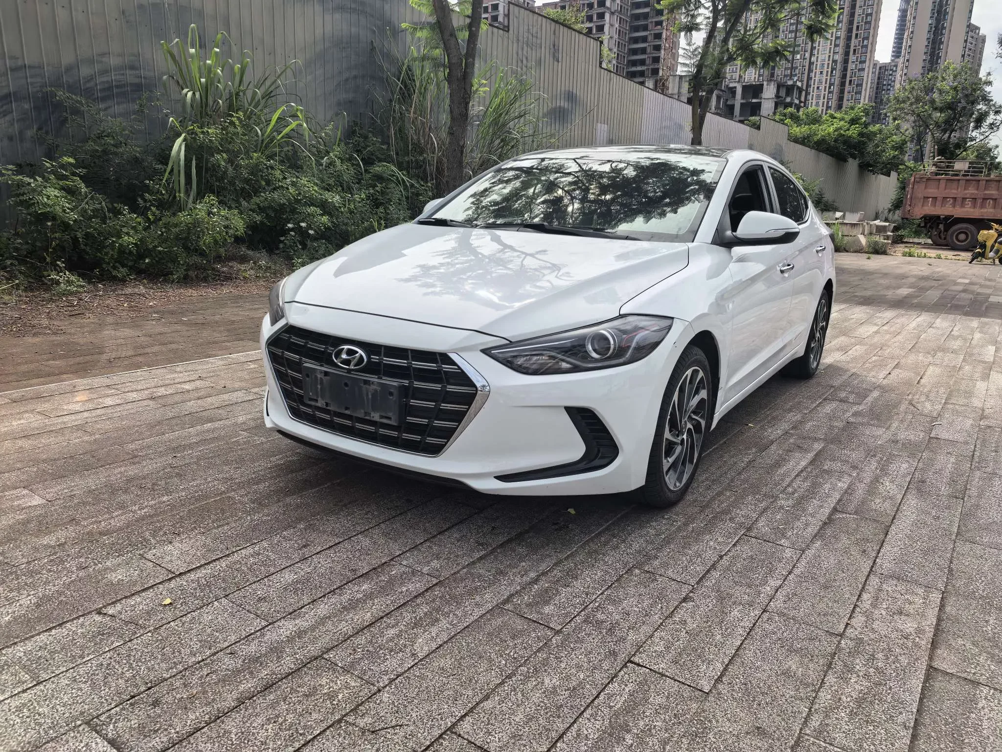 Hyundai lead