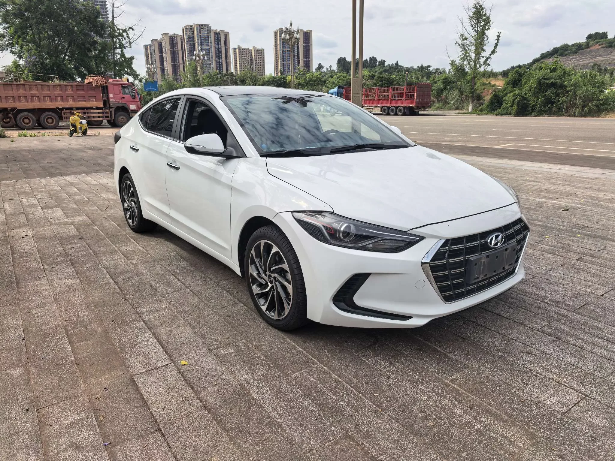 Hyundai lead