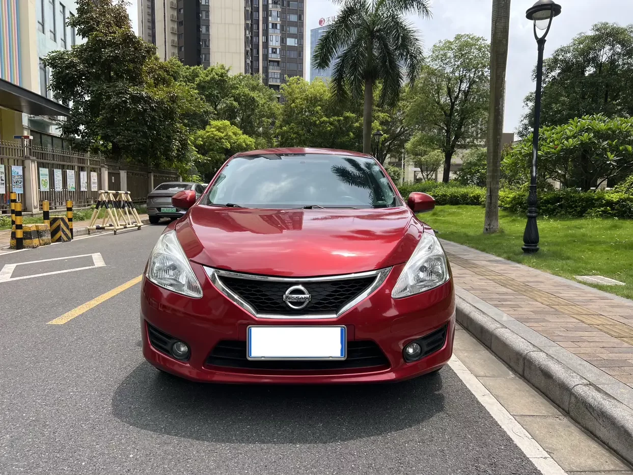 Nissan Tiida