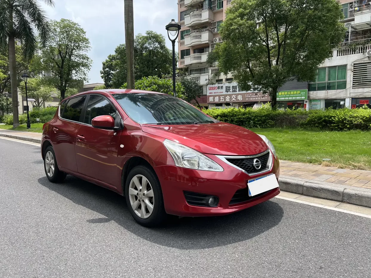 Nissan Tiida