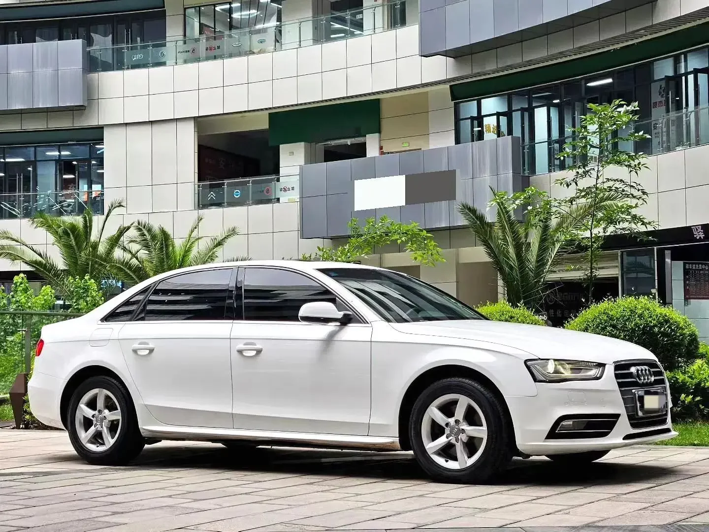 Audi A4L