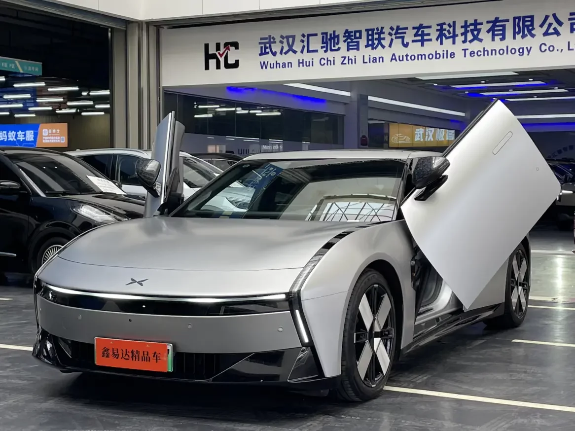 Xpeng P7