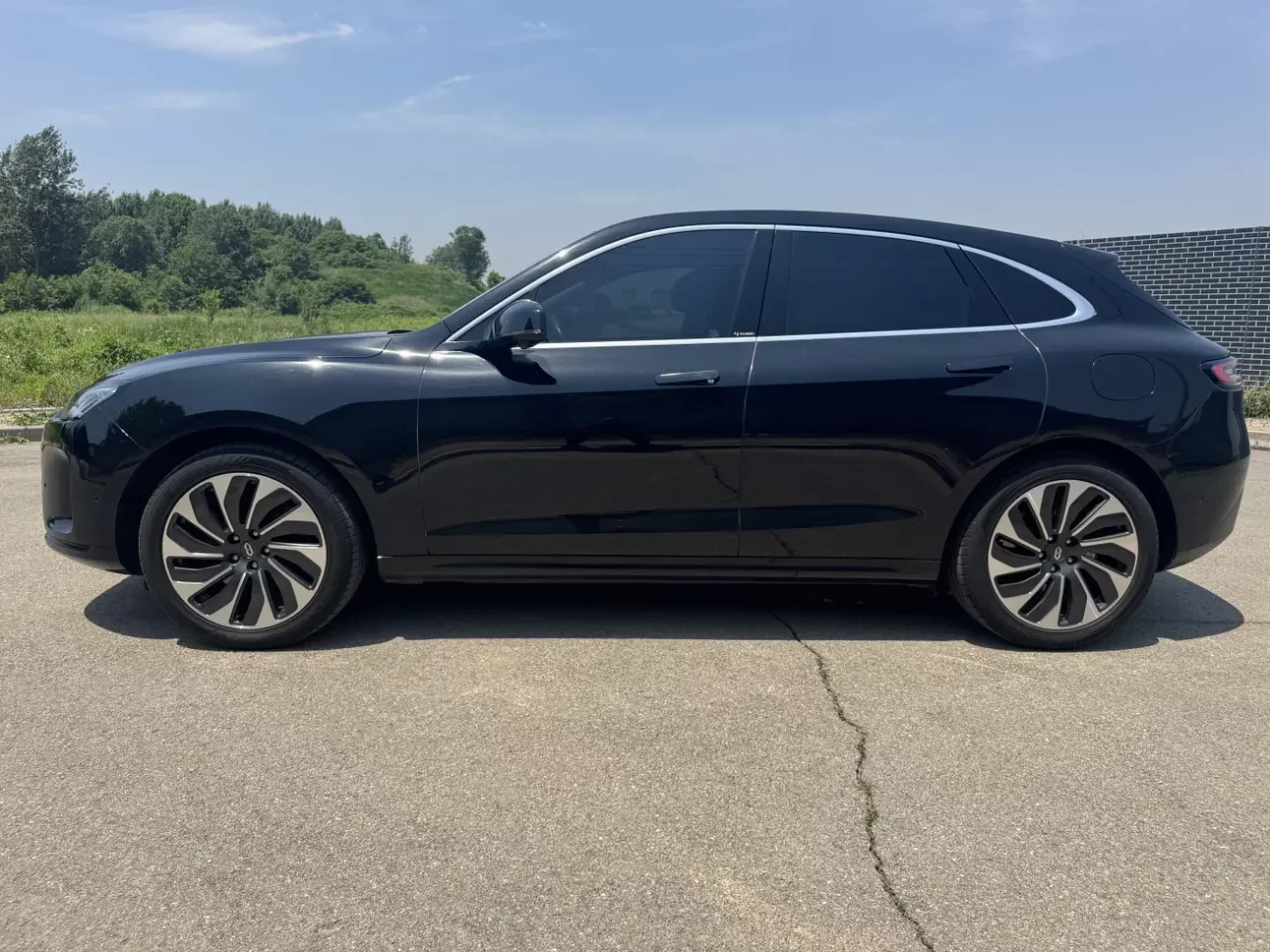 AITO M5