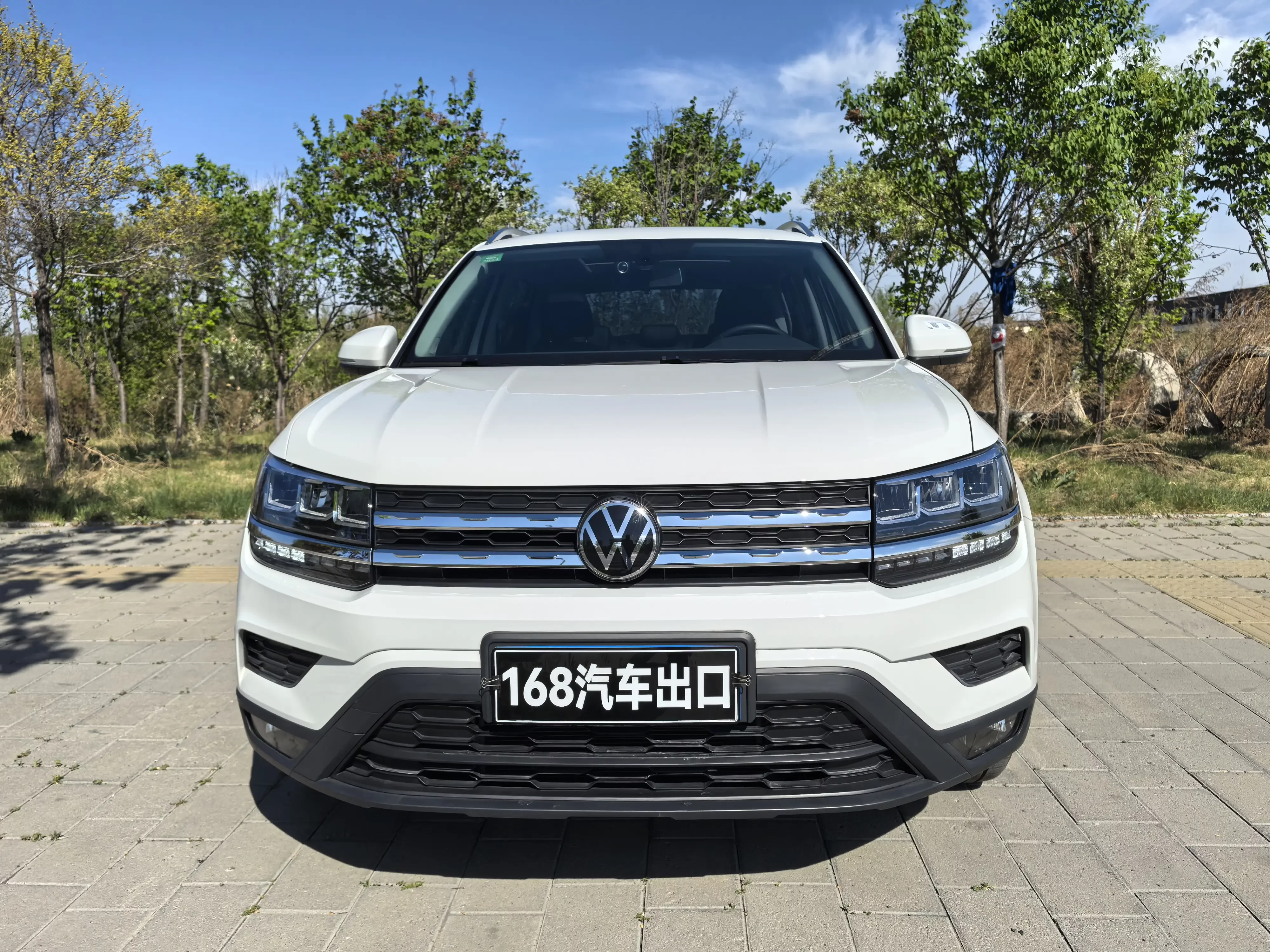 Volkswagen Tharu