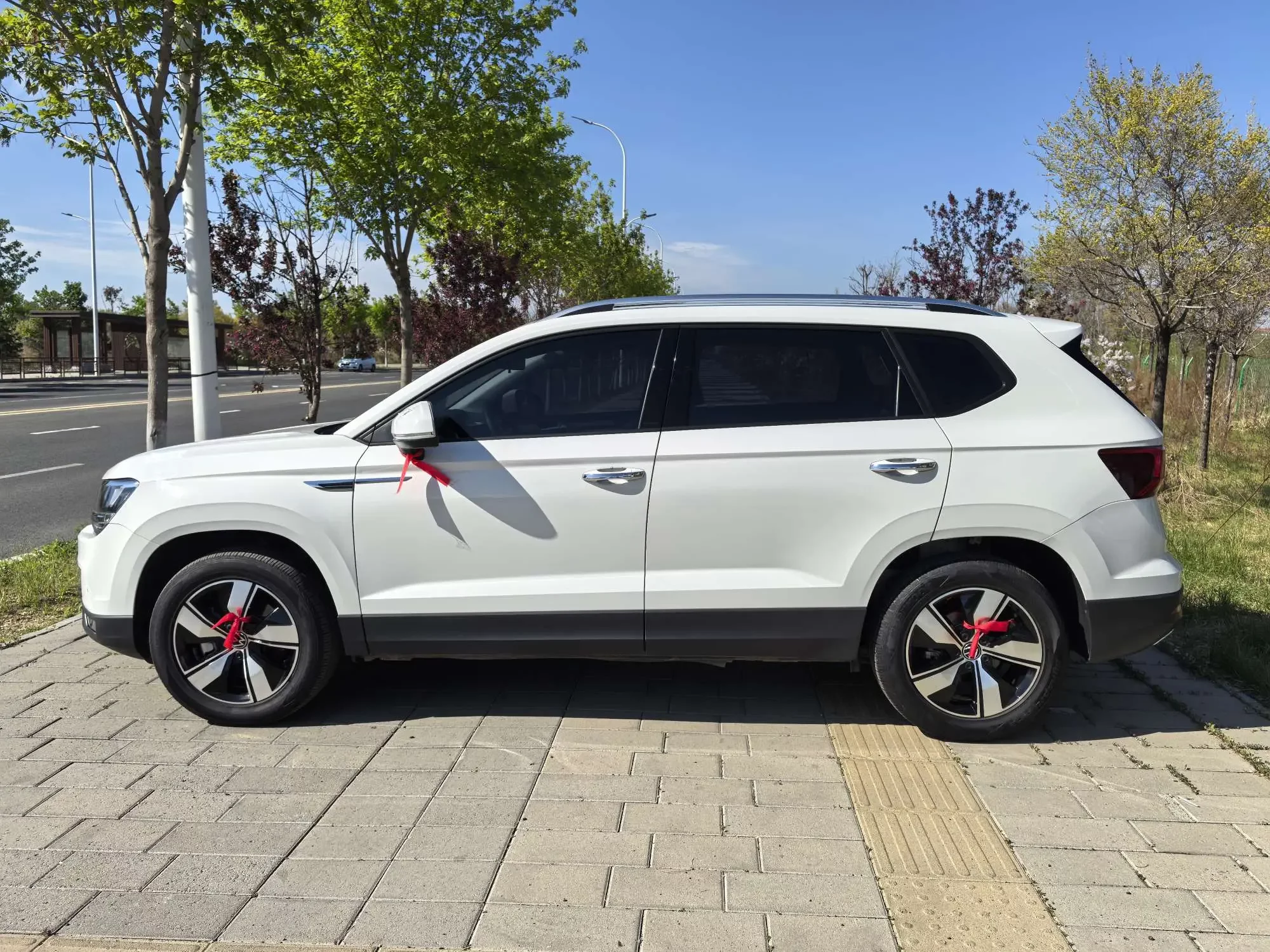 Volkswagen Tharu