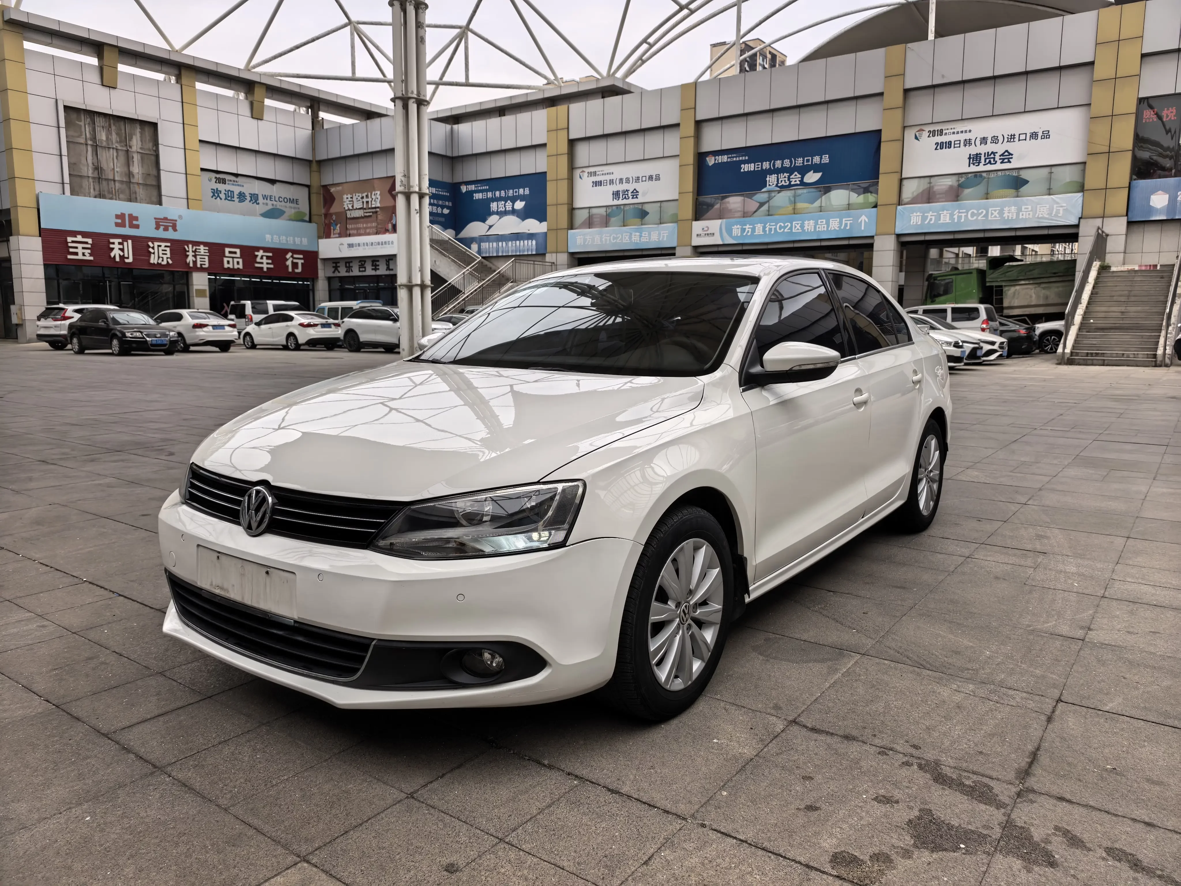 Volkswagen Sagitar