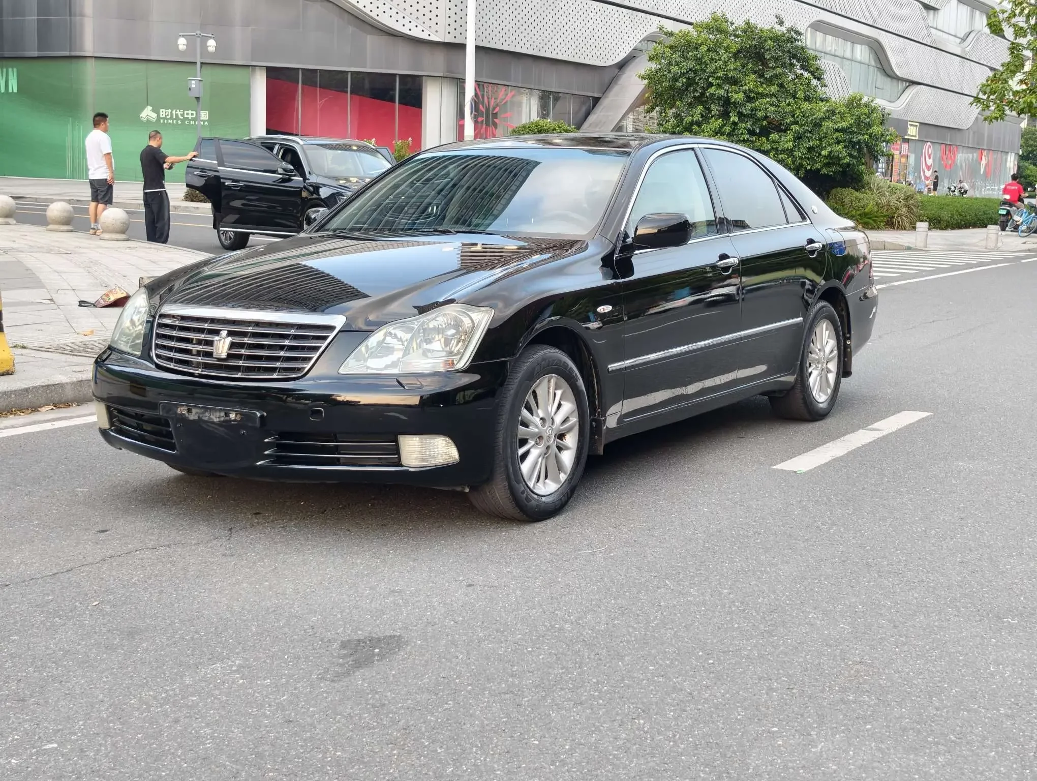 Toyota crown