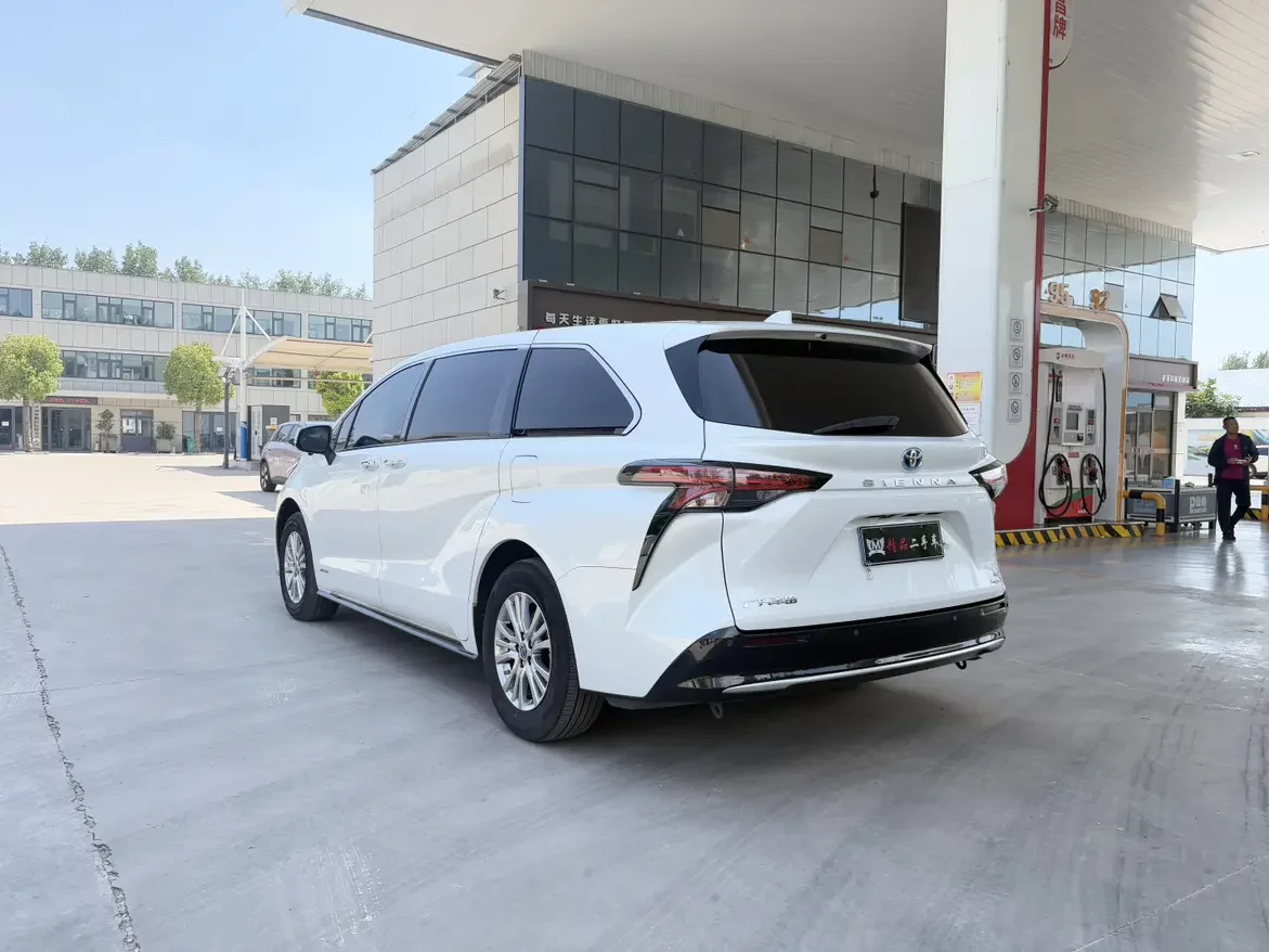 Toyota Sienna