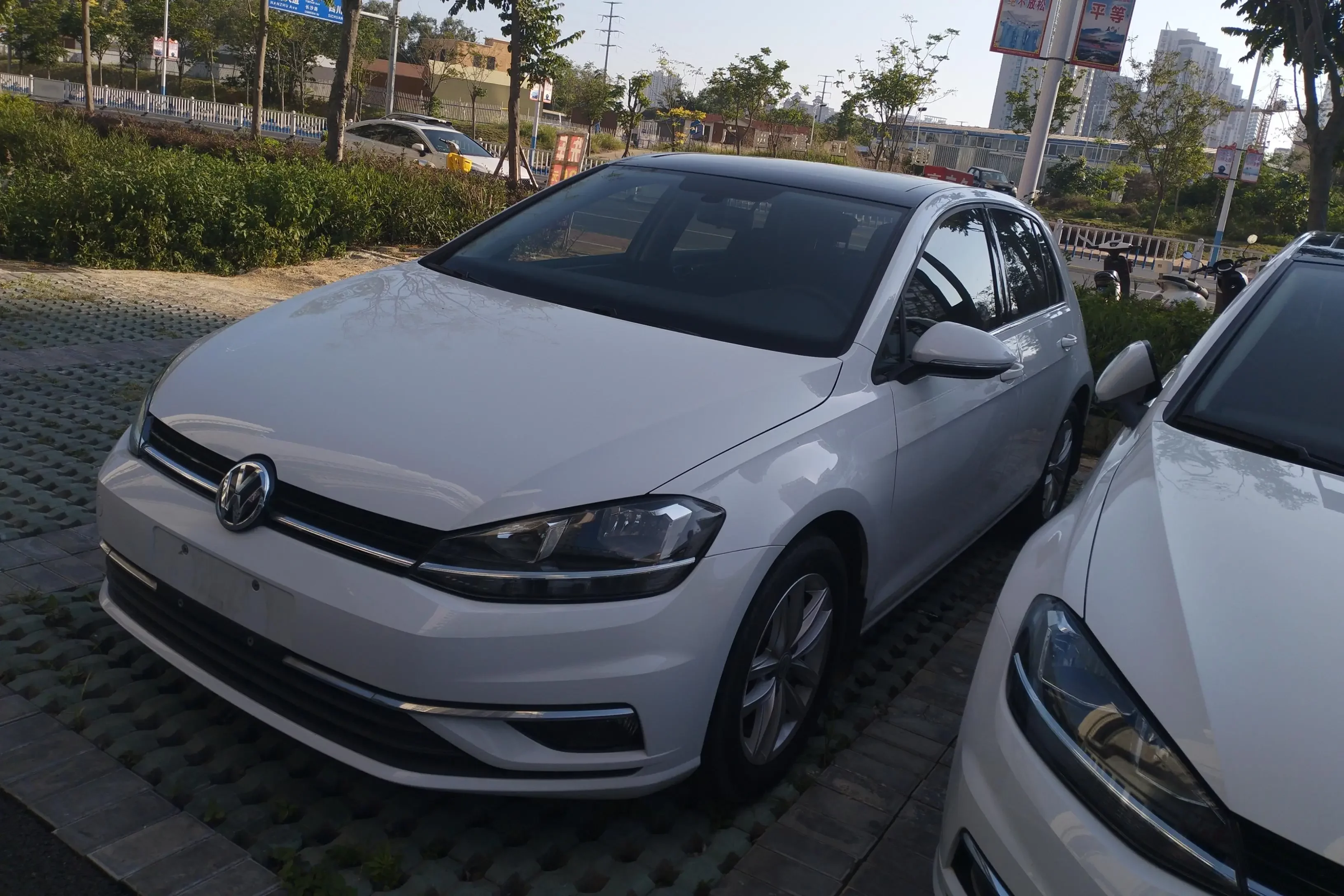 Volkswagen golf