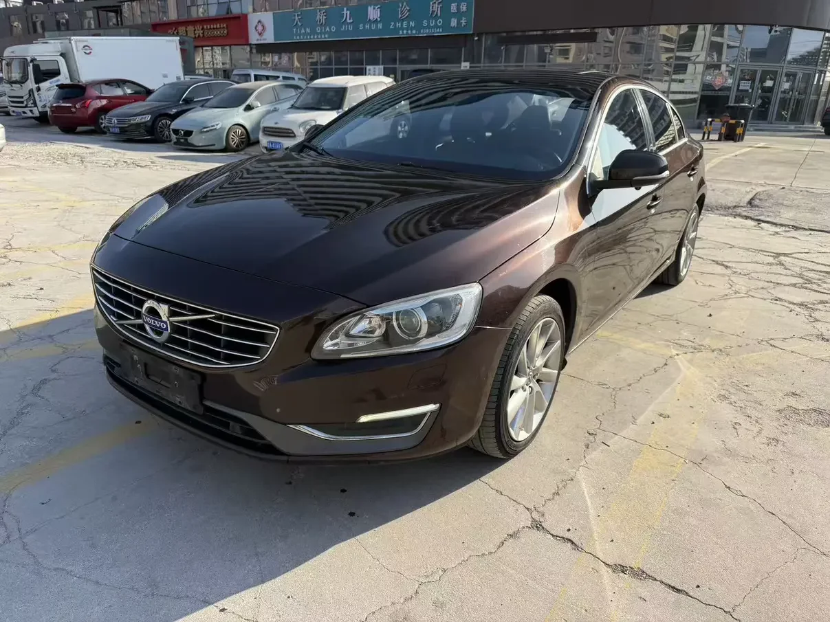 Volvo S60