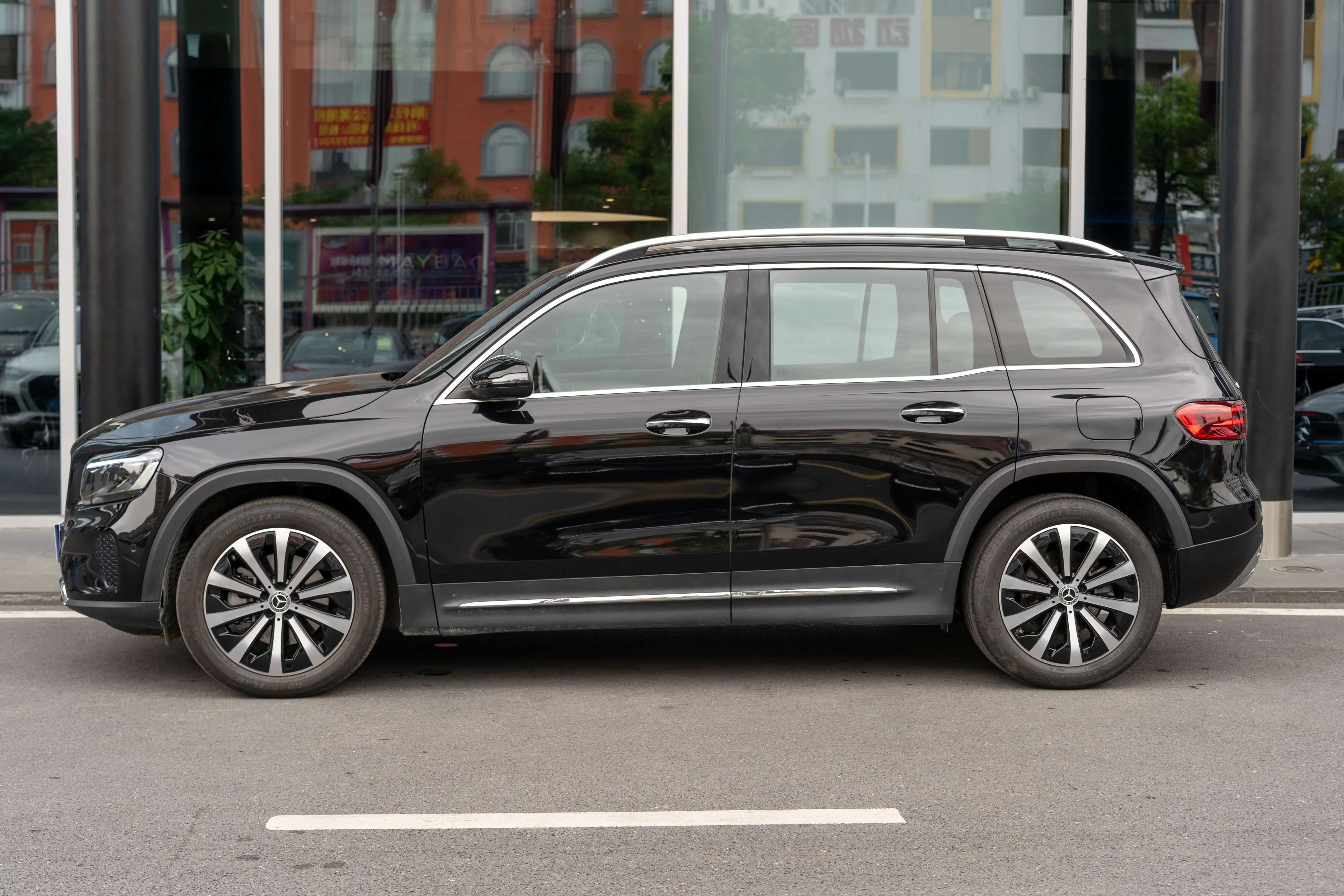 Mercedes-Benz GLB
