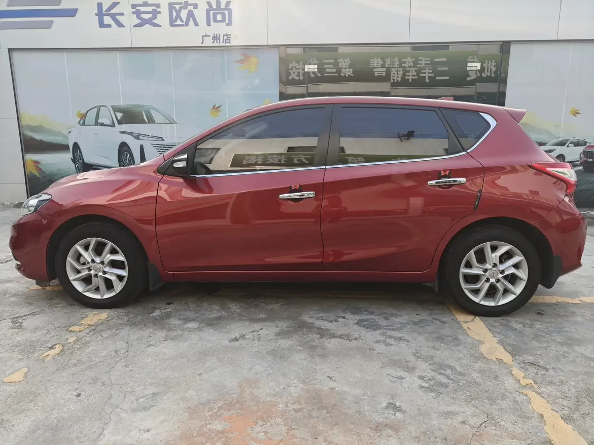 Nissan Tiida