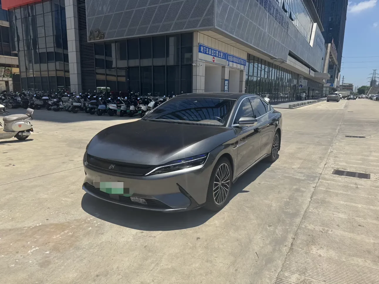 BYD Han EV