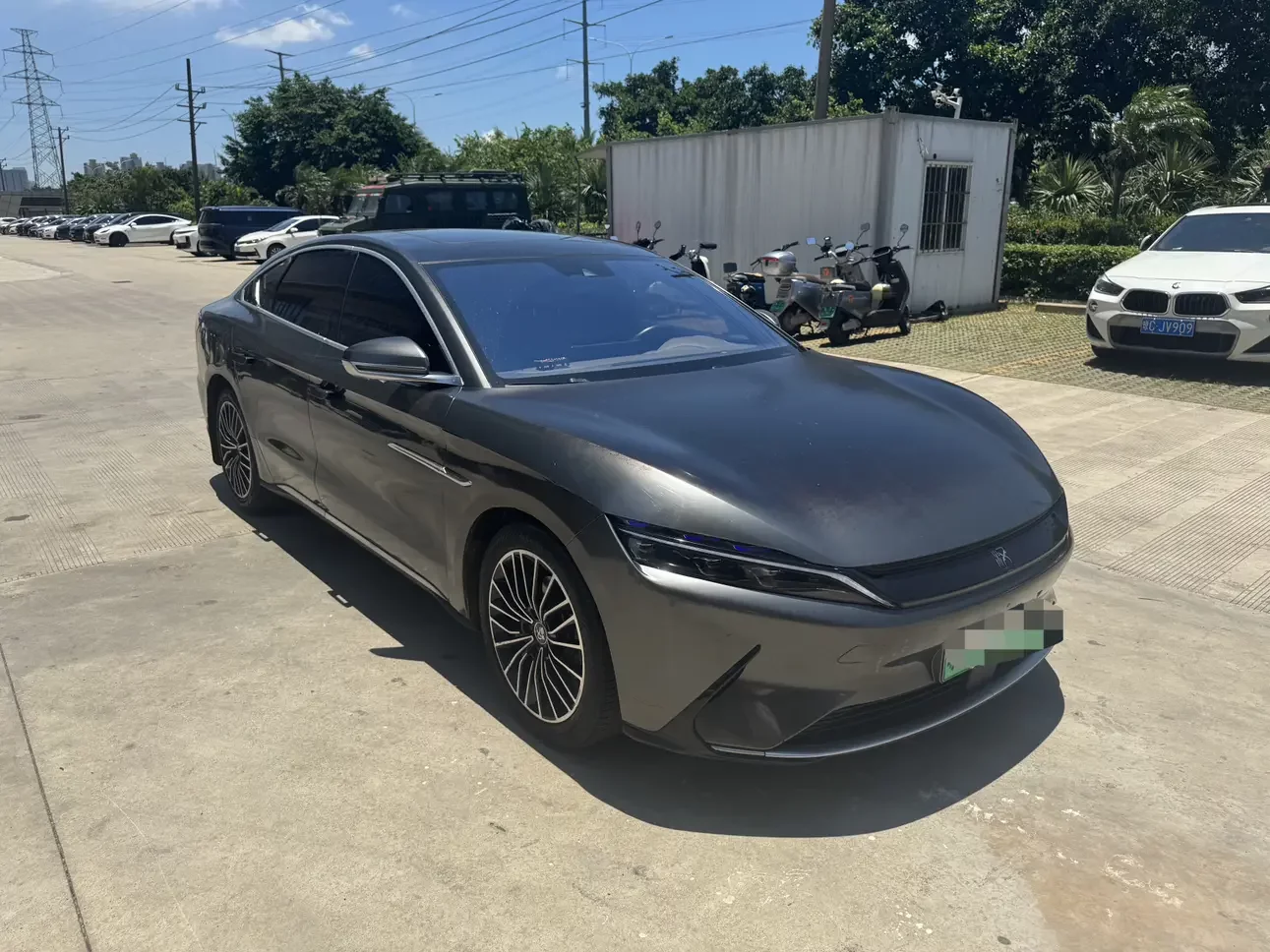 BYD Han EV