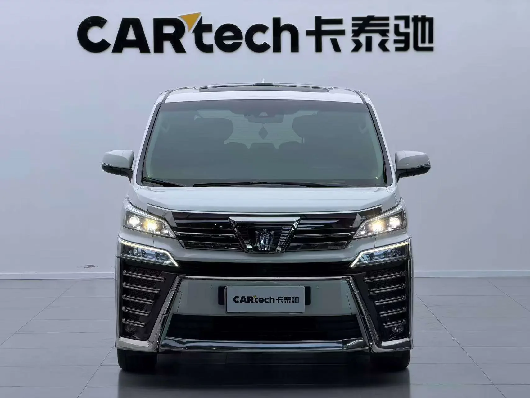 Toyota Crown Wellfire
