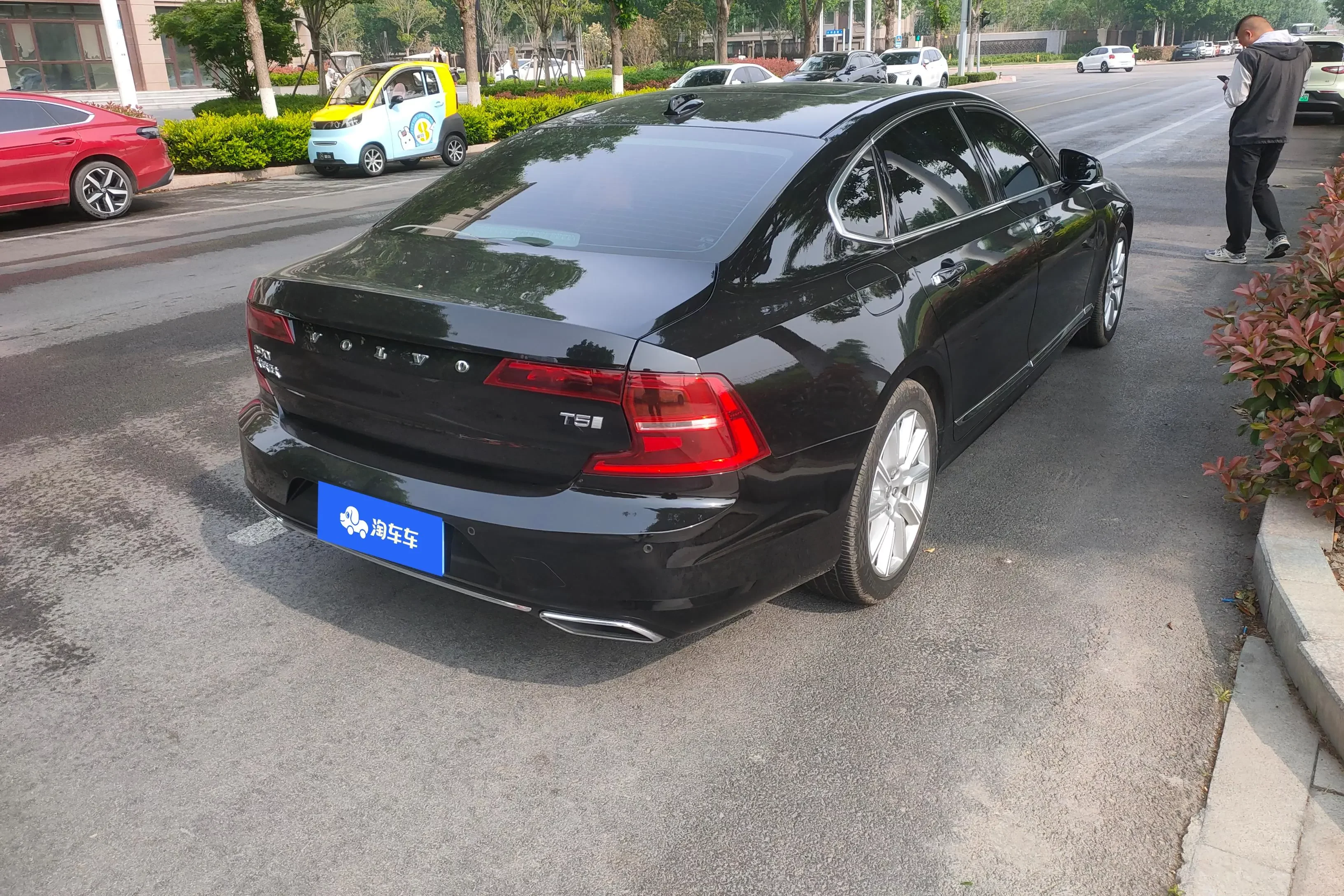 Volvo S90