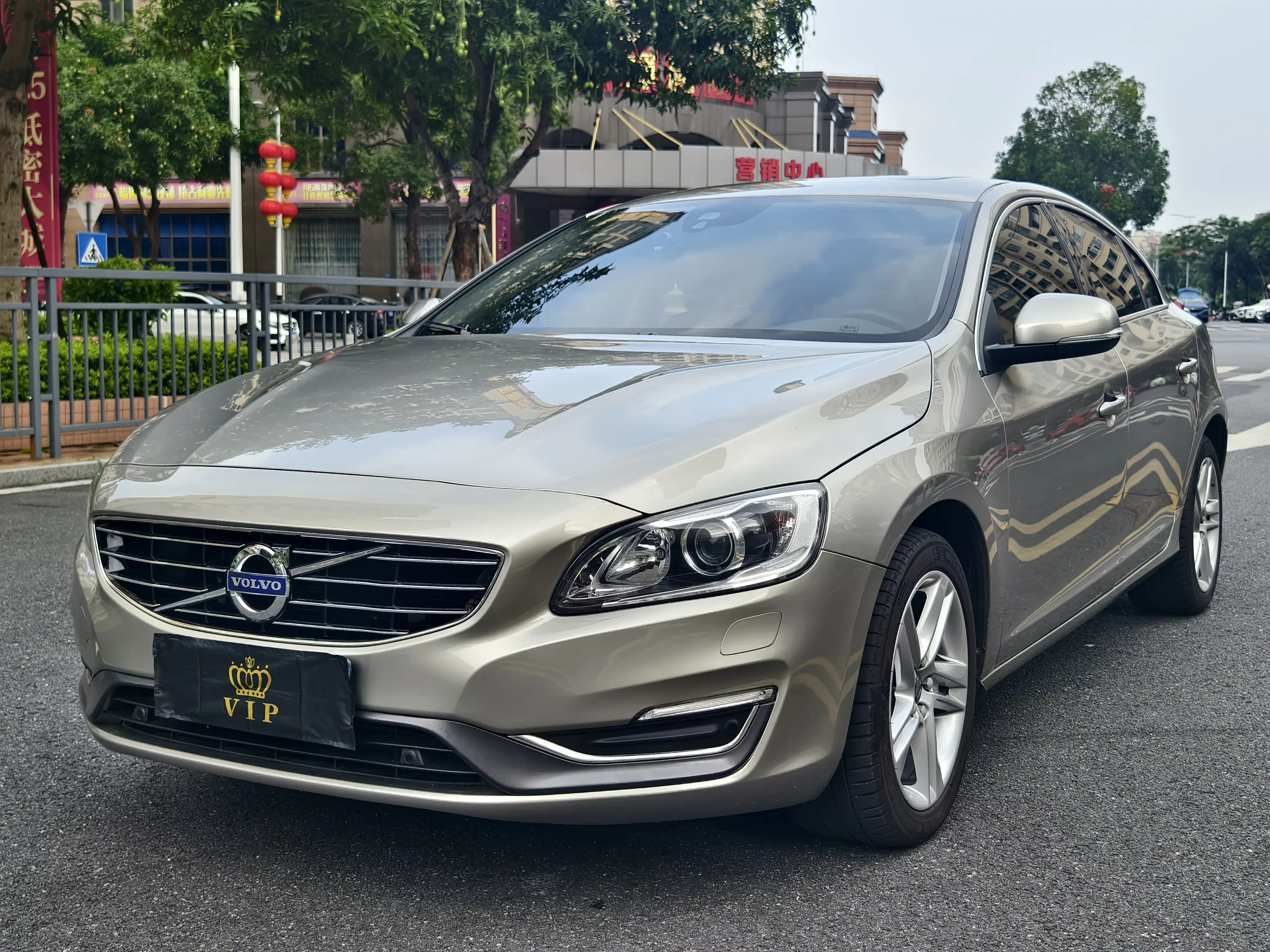 Volvo S60