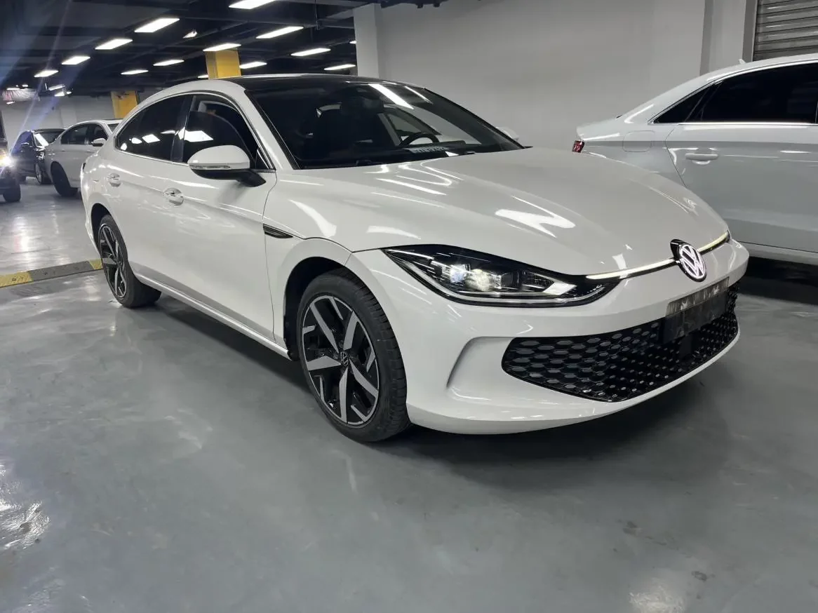 Volkswagen Lamando